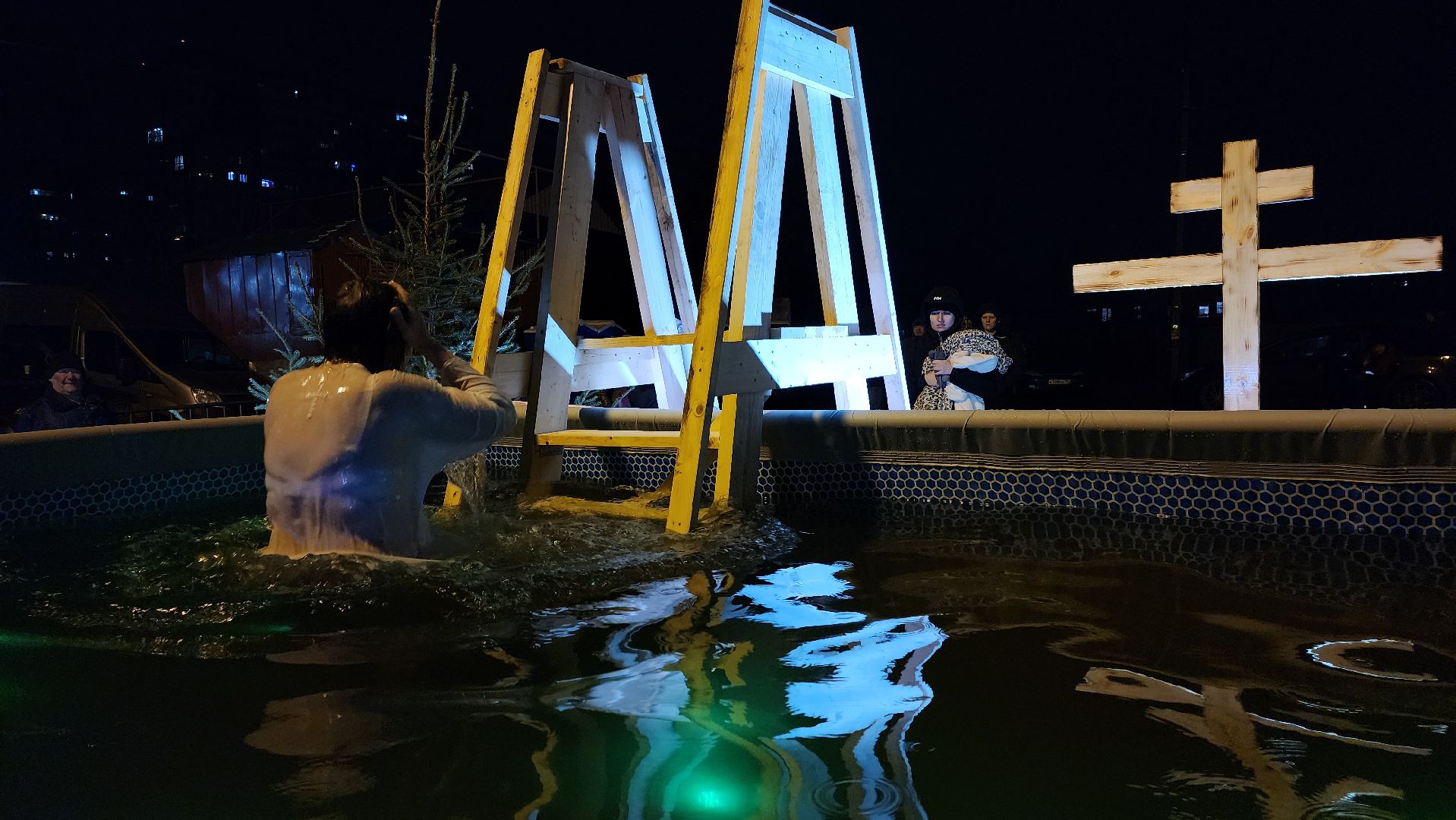 Крещение, освящение воды, крещенские купания, Троицкий приход,