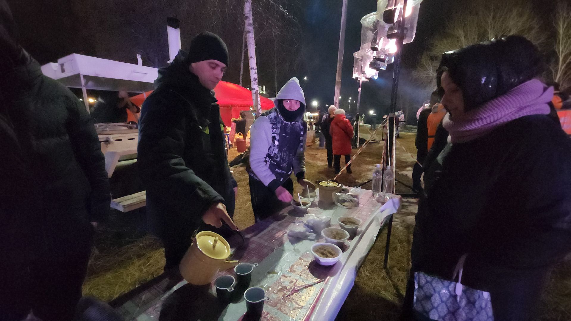 Крещение, Еда, монастырь, Истра, зима в подмосковье,