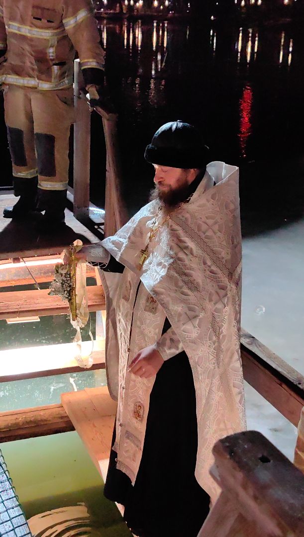 купания, озеро, обряд омовения, Богоявление,