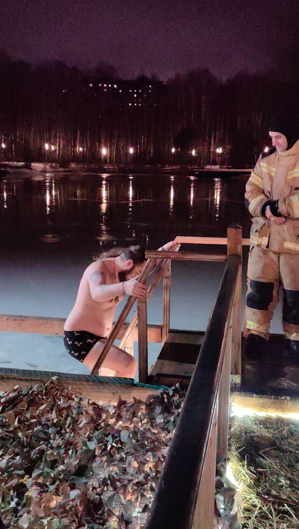 купания, озеро, обряд омовения, Богоявление,