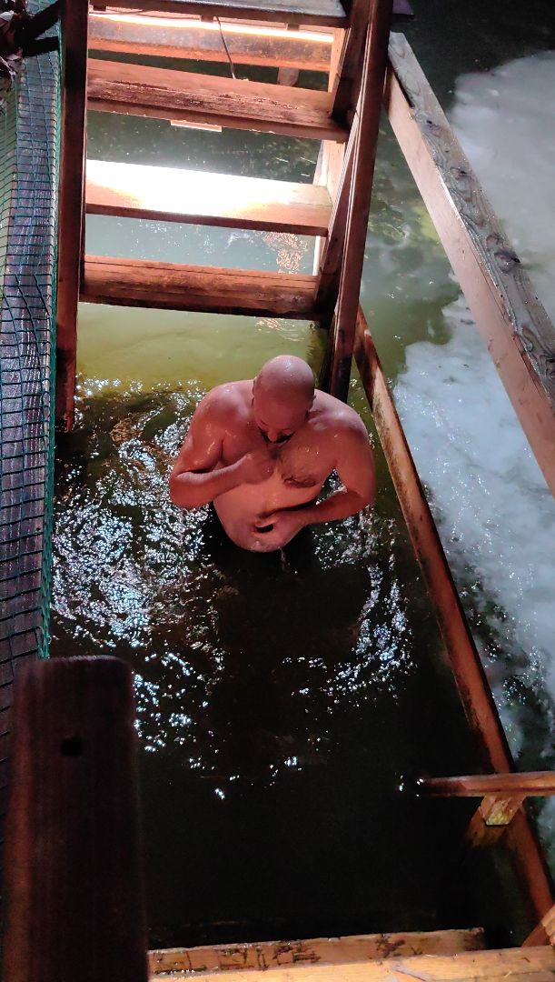 купания, озеро, обряд омовения, Богоявление,