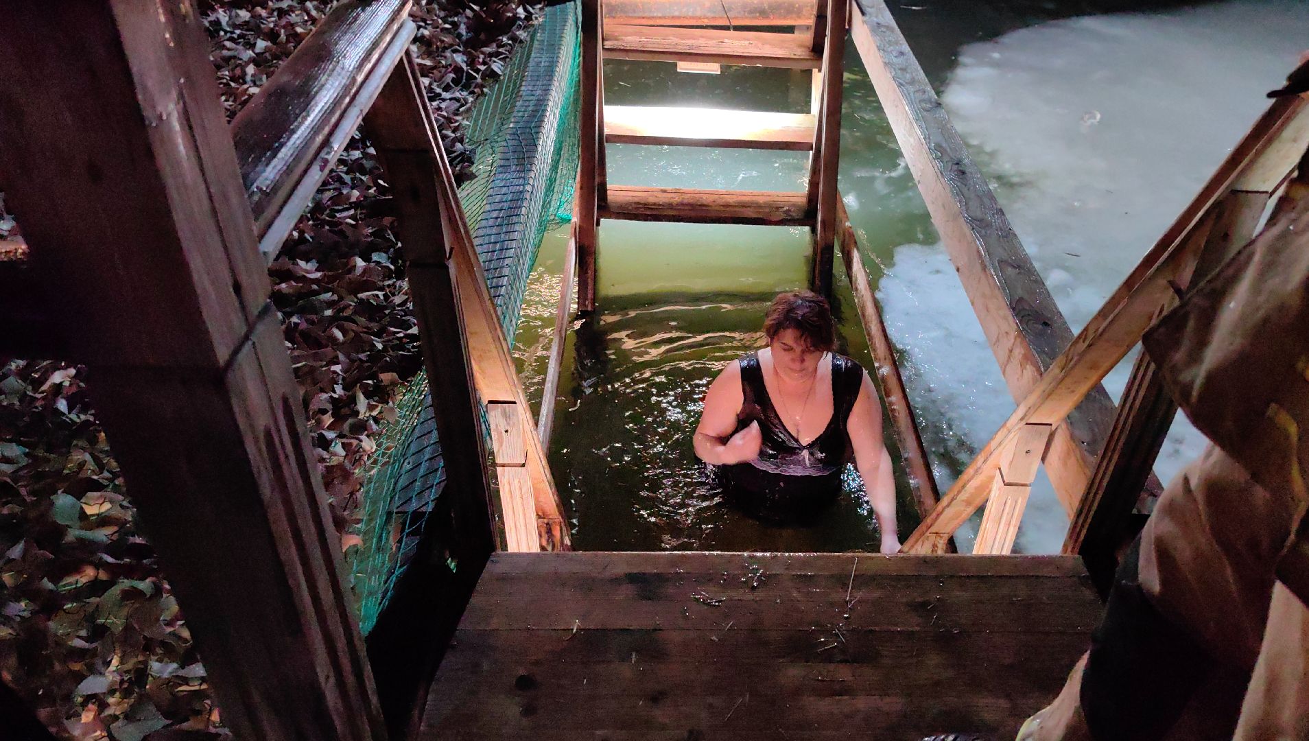 купания, озеро, обряд омовения, Богоявление,