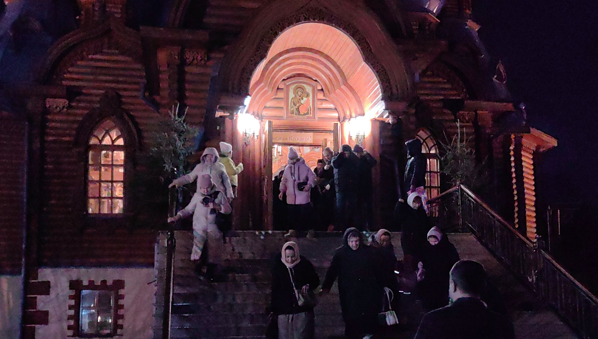 крещение, крестный ход, купание, верующие, озеро, Храм Преображения Господня,