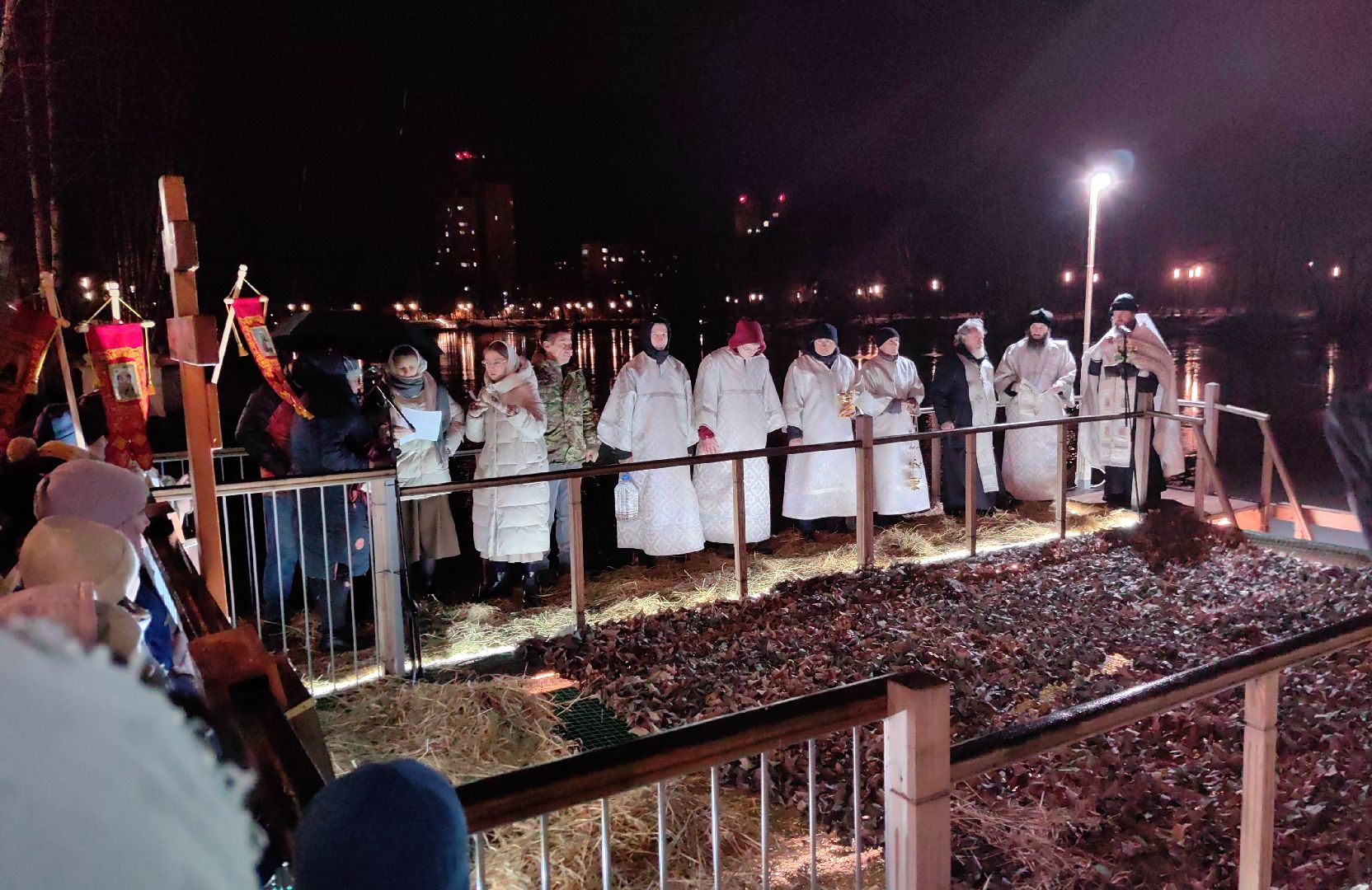 крещение, крестный ход, купание, верующие, озеро, Храм Преображения Господня,