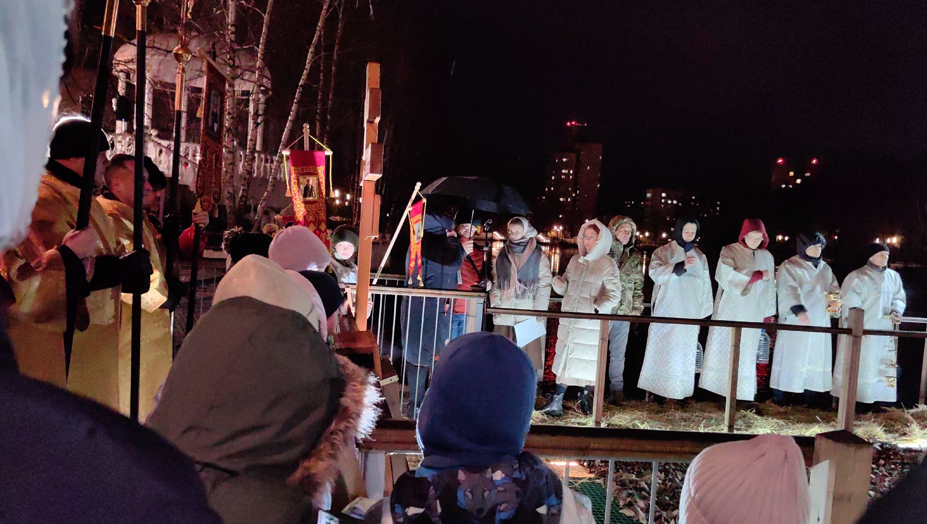 крещение, крестный ход, купание, верующие, озеро, Храм Преображения Господня,