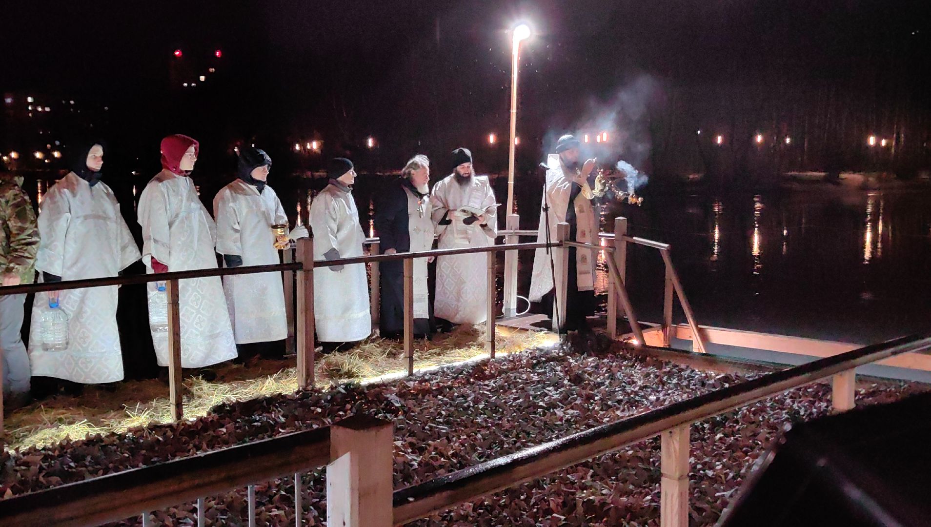 крещение, крестный ход, купание, верующие, озеро, Храм Преображения Господня,