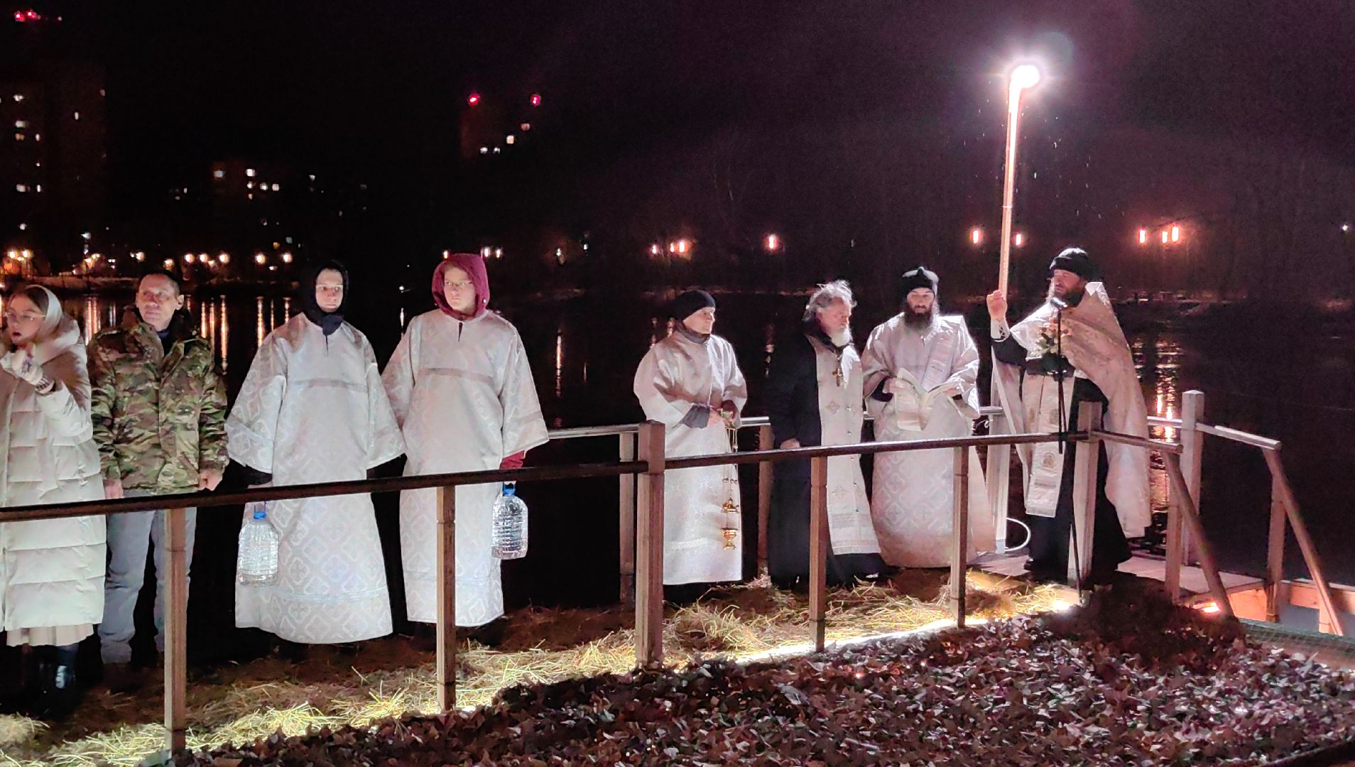 крещение, крестный ход, купание, верующие, озеро, Храм Преображения Господня,