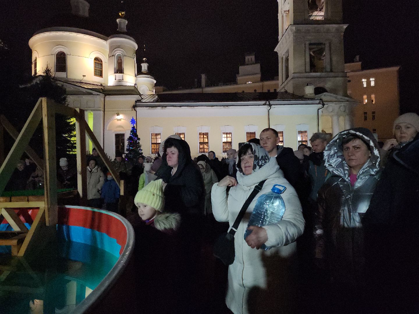 Подольск, Крещенские купания, Купель, Чин освящения воды, троицкий собор, вертикалки,