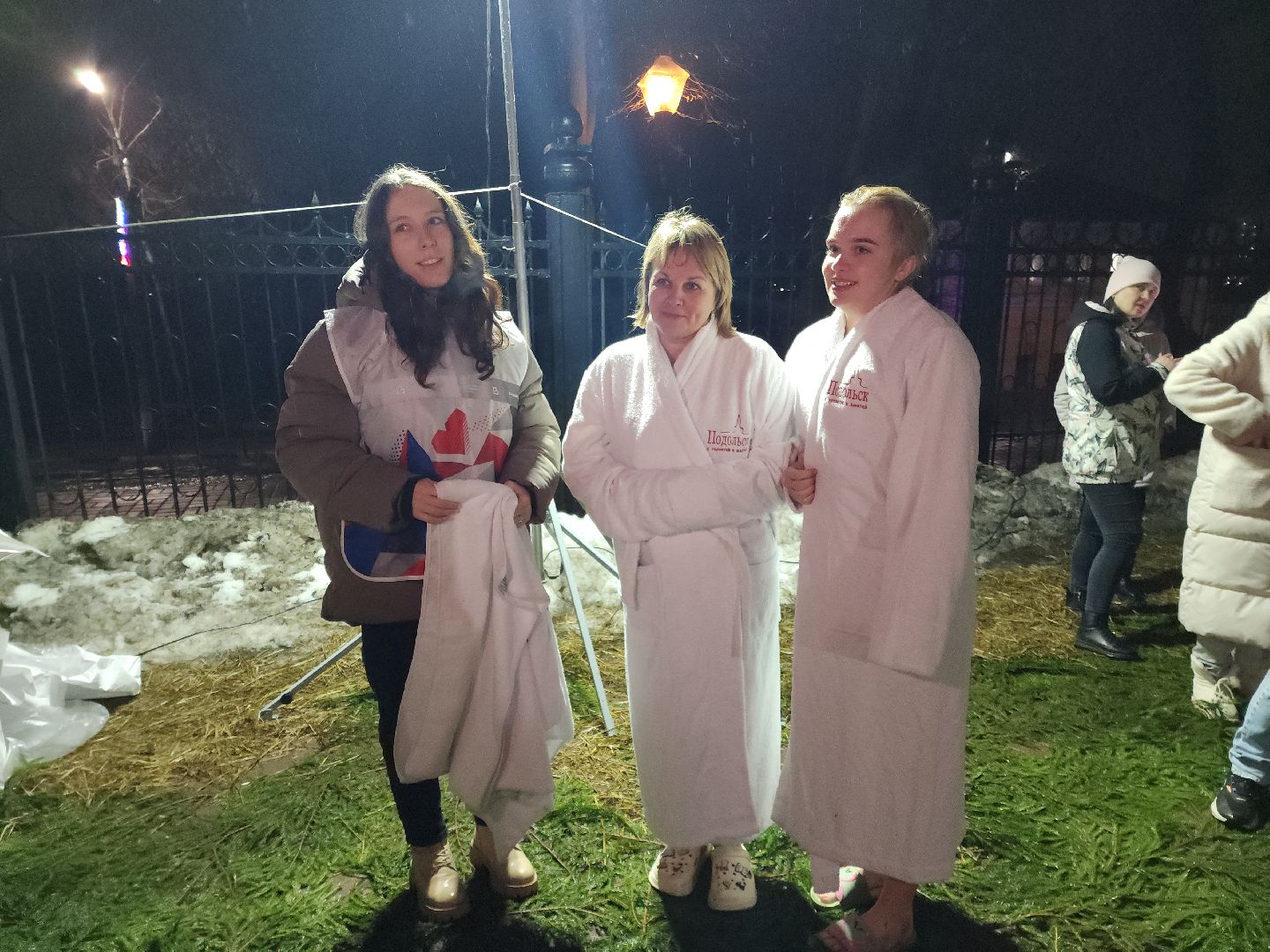 Подольск, Крещенские купания, Купель, Чин освящения воды, троицкий собор, вертикалки,