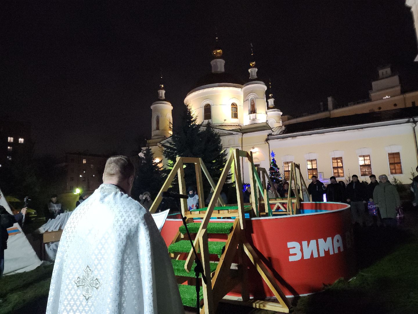 Подольск, Крещенские купания, Купель, Чин освящения воды, троицкий собор, вертикалки,