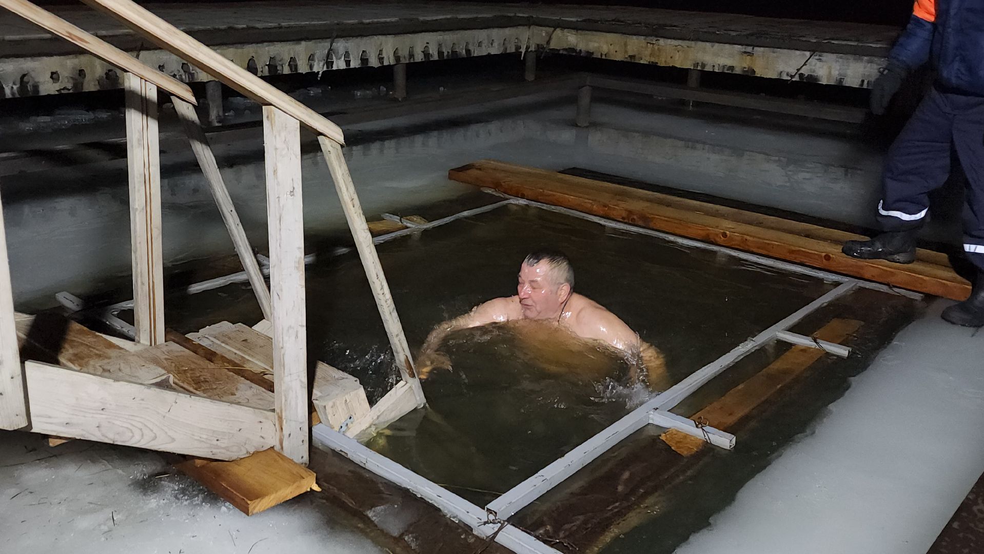 крещение, крещенские купания, волоколамск, крещение господне,