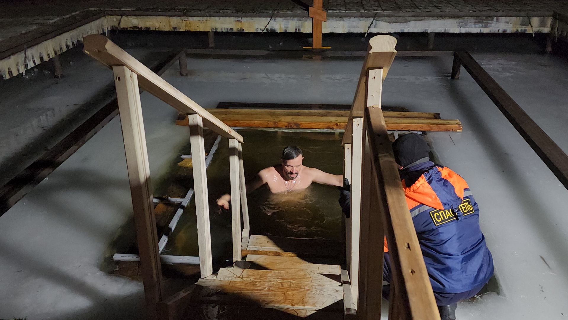 крещение, крещенские купания, волоколамск, крещение господне,