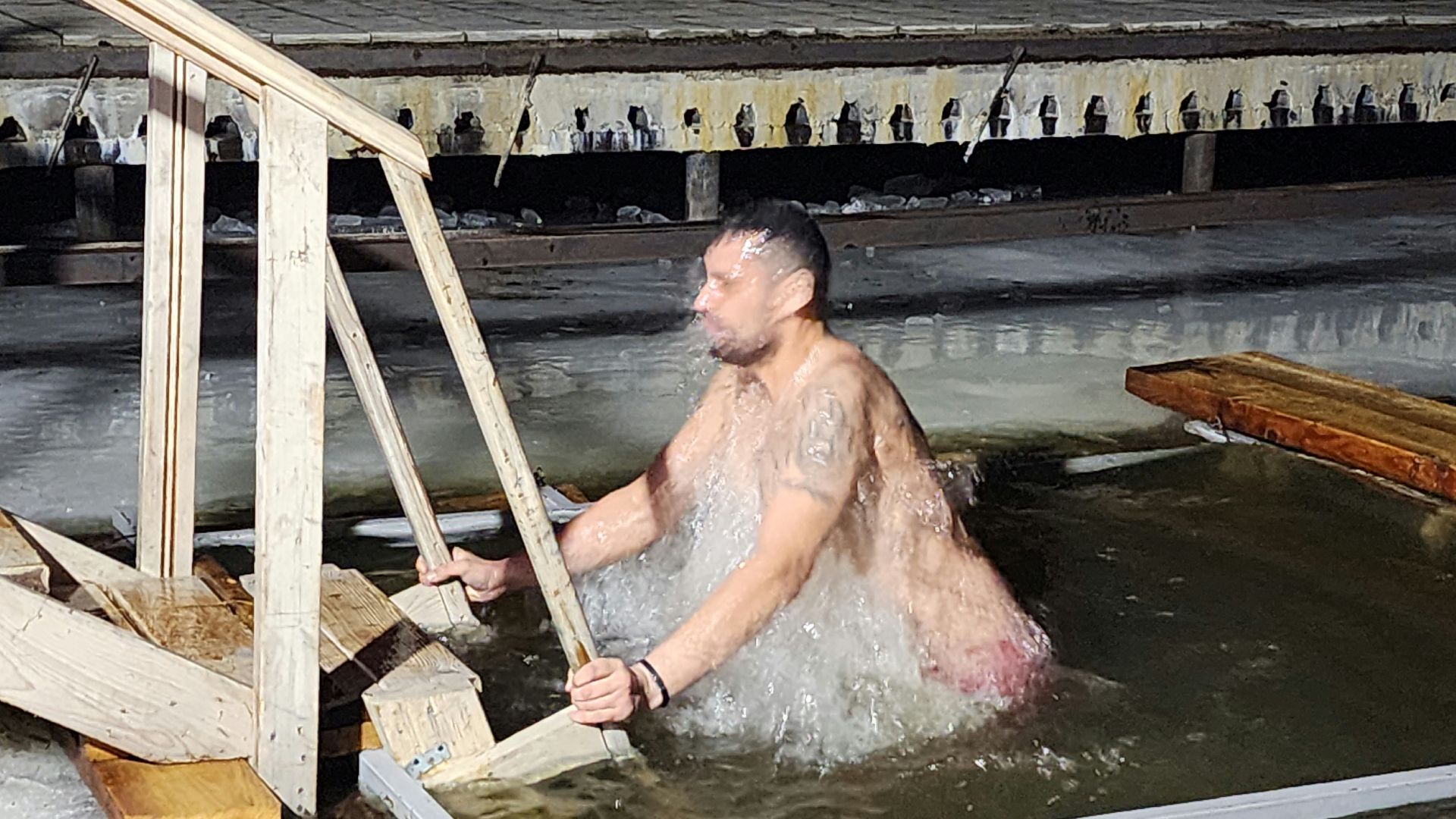 крещение, крещенские купания, волоколамск, крещение господне,