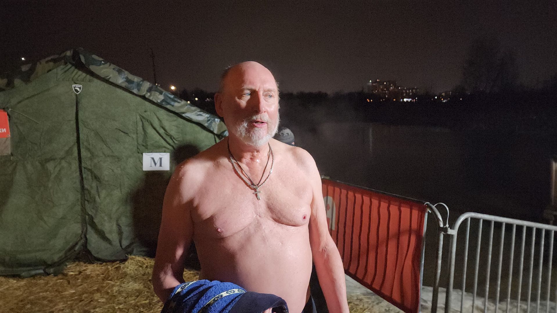 пушкино, крещение господне, крещенские купания, купель, православная молодежь, зима в подмосковье, река уча,