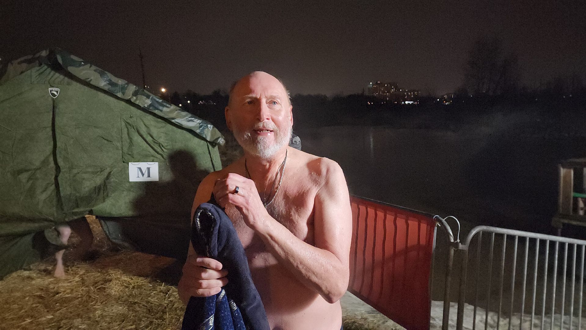 пушкино, крещение господне, крещенские купания, купель, православная молодежь, зима в подмосковье, река уча,