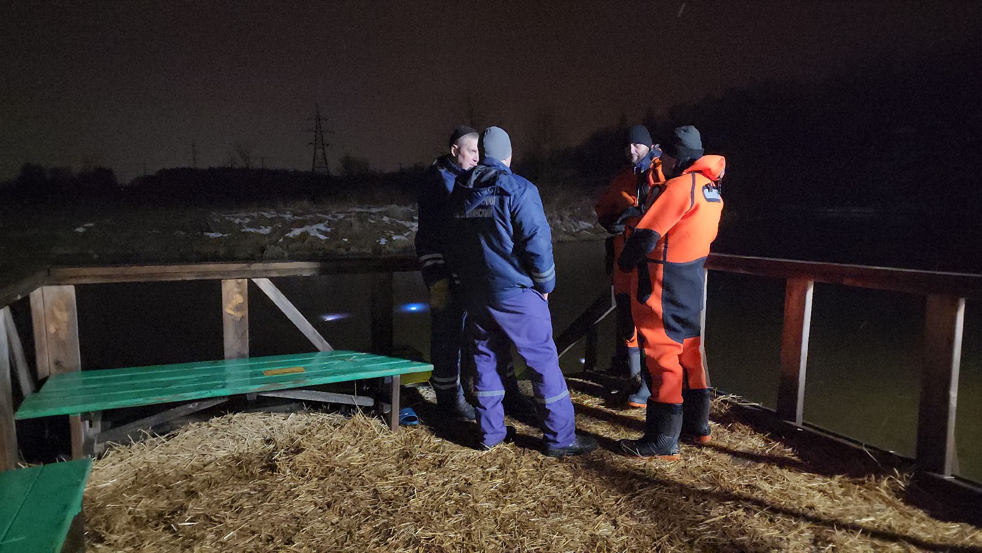 пушкино, крещение господне, крещенские купания, купель, православная молодежь, зима в подмосковье, река уча,