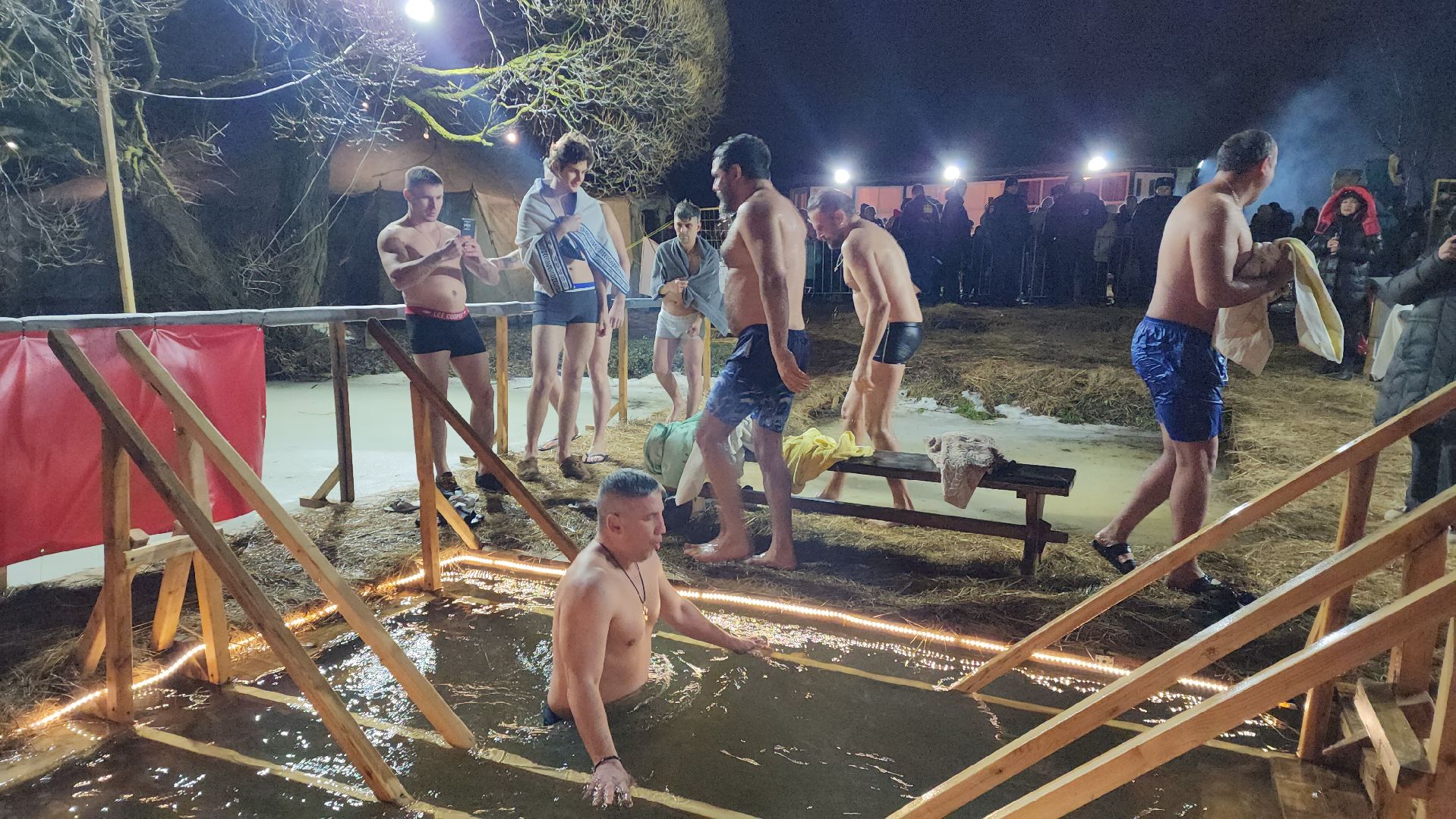 Крещенские купания, Лобня,