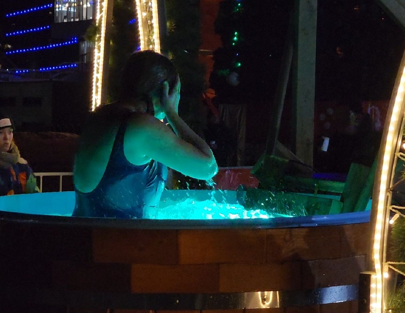 Дубна, крещенские купания, Купель, Верующие, Православные, Праздник, крещение господне, вертикалки,