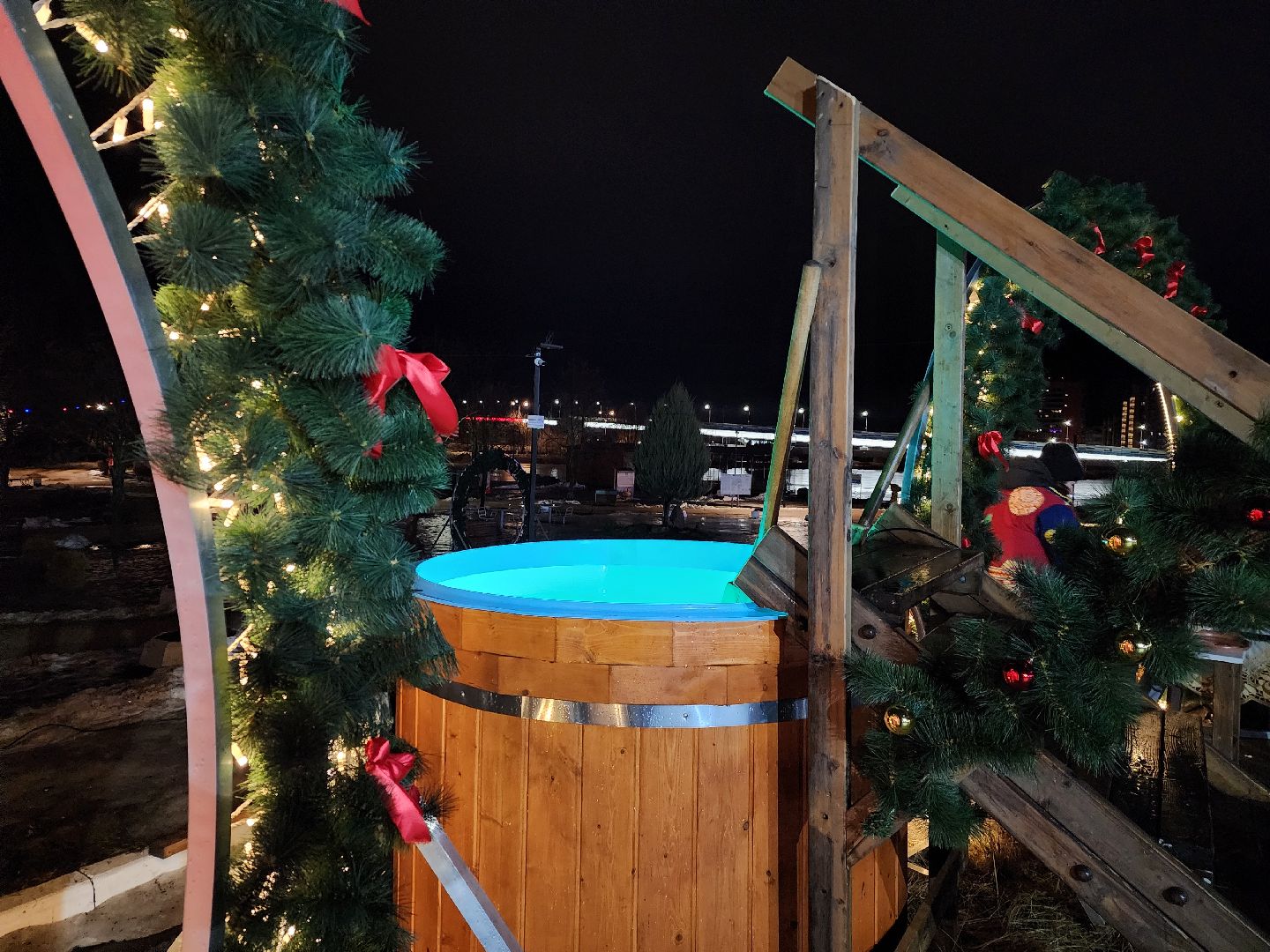 Дубна, крещенские купания, Купель, Верующие, Православные, Праздник, крещение господне, вертикалки,