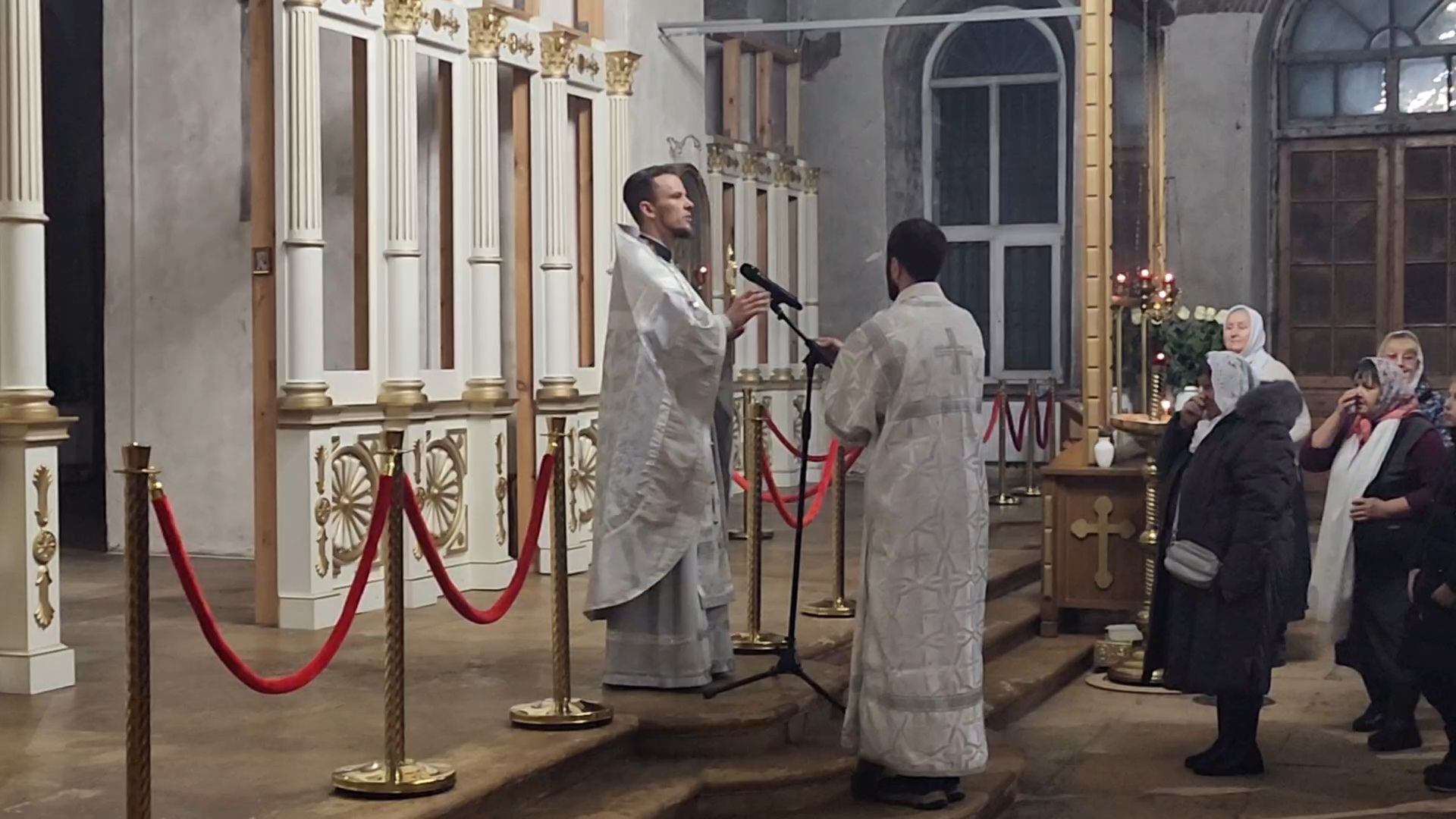 Бронницы, Иерусалимский храм, освящение воды, Ночное богослужение в Крещение,