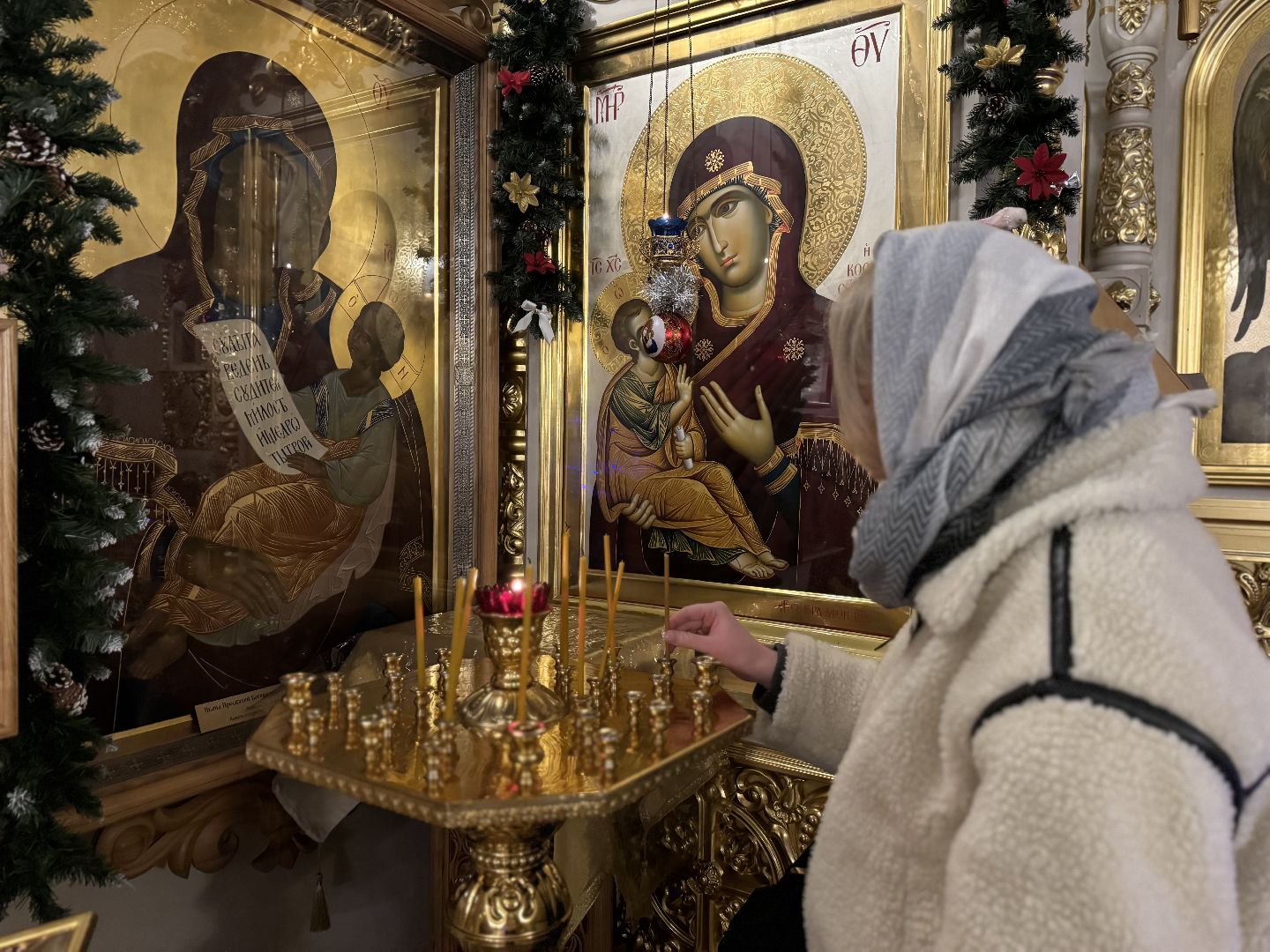 Богослужение, Крещение Господне, преображенский храм,Поселок совхоз имени Ленина,