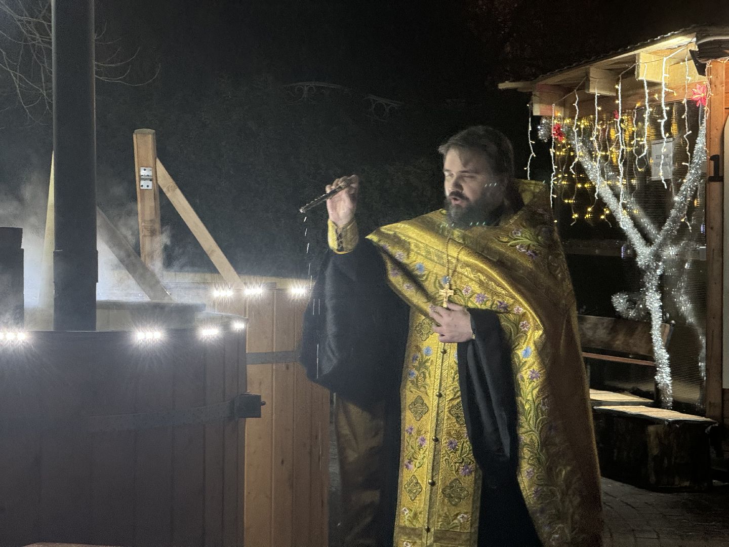 Богослужение, Крещение Господне, преображенский храм,Поселок совхоз имени Ленина,