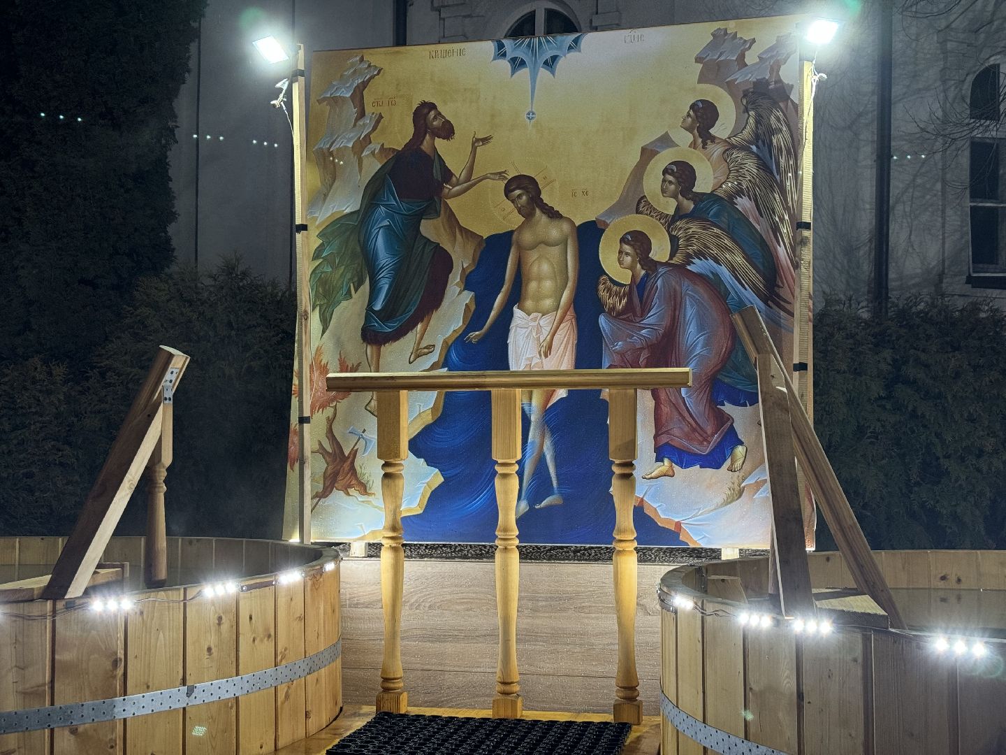 Крещенские купания, храм преображения господня, крещение господне,