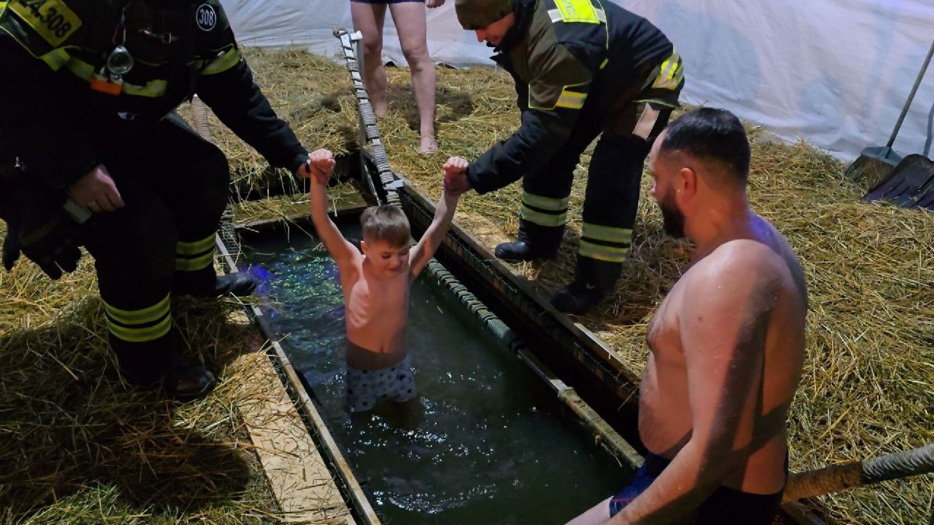 можайск, подмосковье, крещенские купания, крещения господня, православный праздник, можайский муниципальный округ,