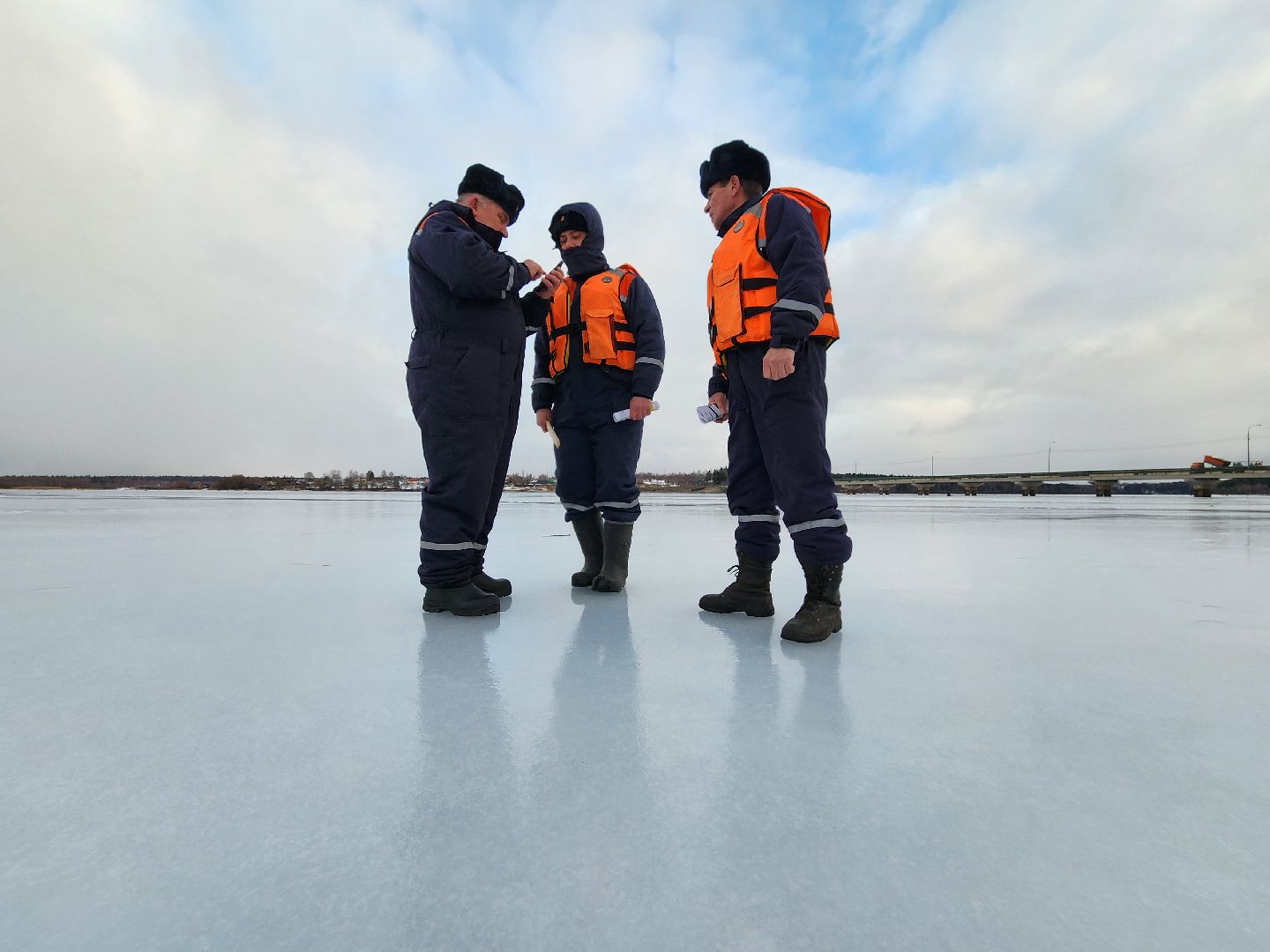 Руза, мособлпожспас, тонкий лед, озернинское водохранилище, безопасность, вертикалки,