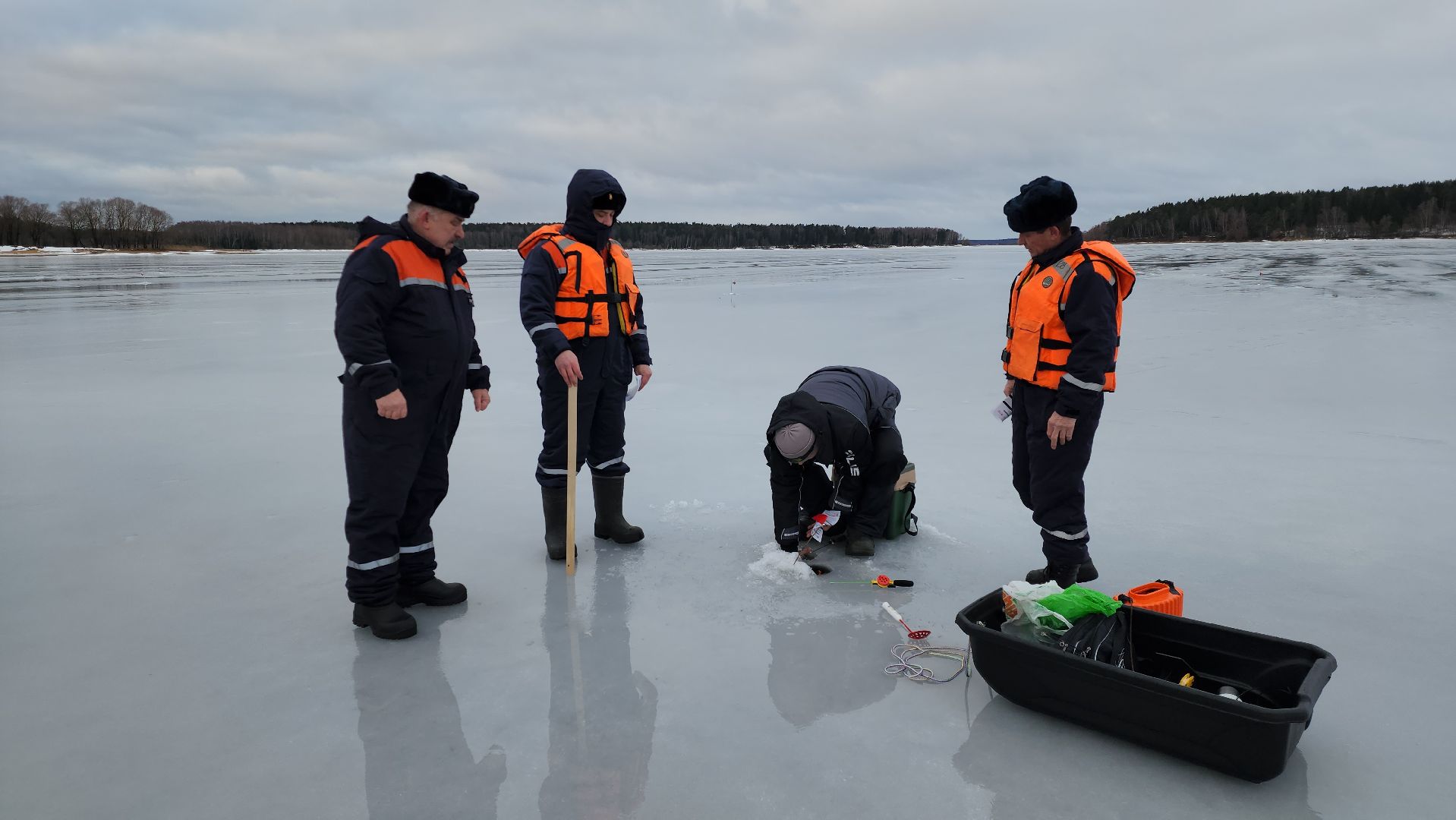 Руза, мособлпожспас, тонкий лед, озернинское водохранилище, безопасность, вертикалки,