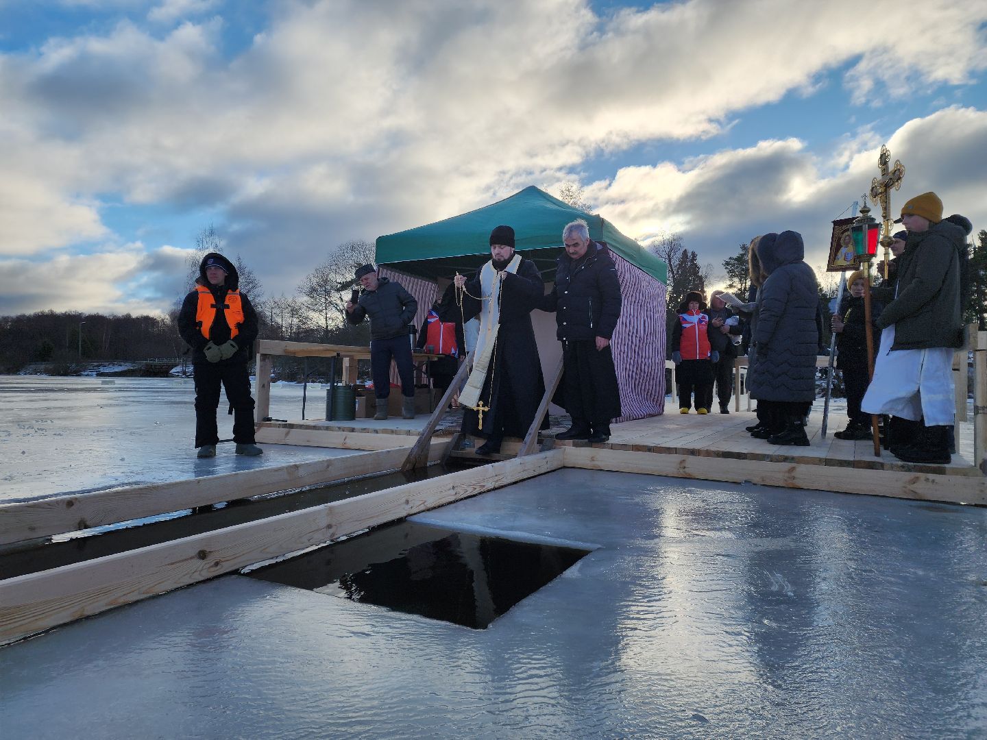 Черноголовка, Крещение, Крещенские купания,