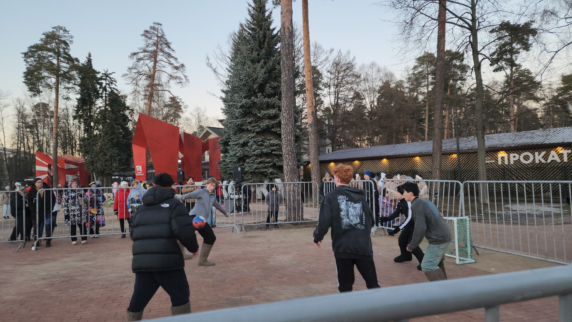 футбол, валенки, парк, балашиха, школьники, соревнования, вертикалки,