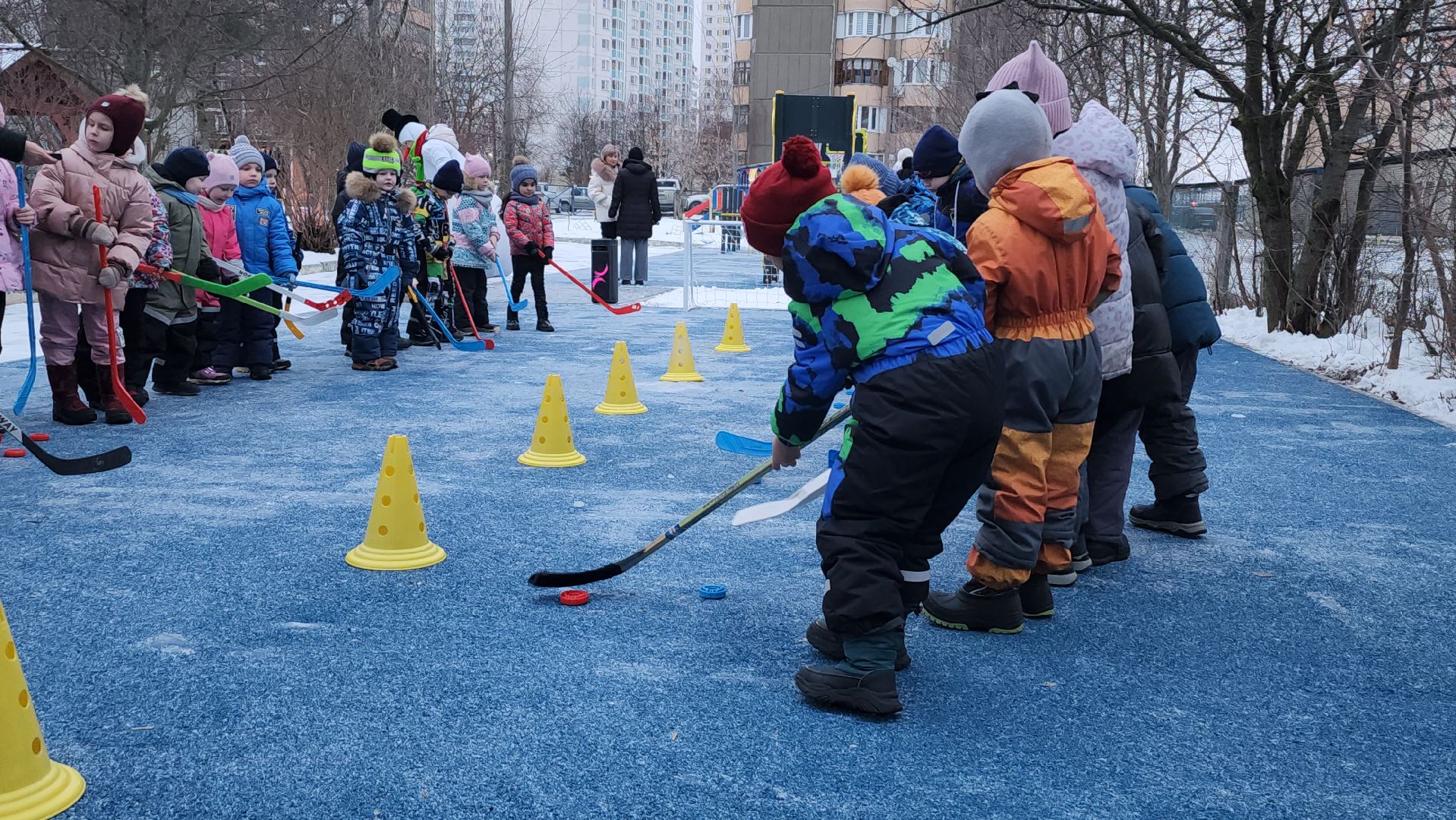 серпухов, вклад в будущее, детский сад 51, микрорайон ивановские дворики, детская площадка, вертикалки,