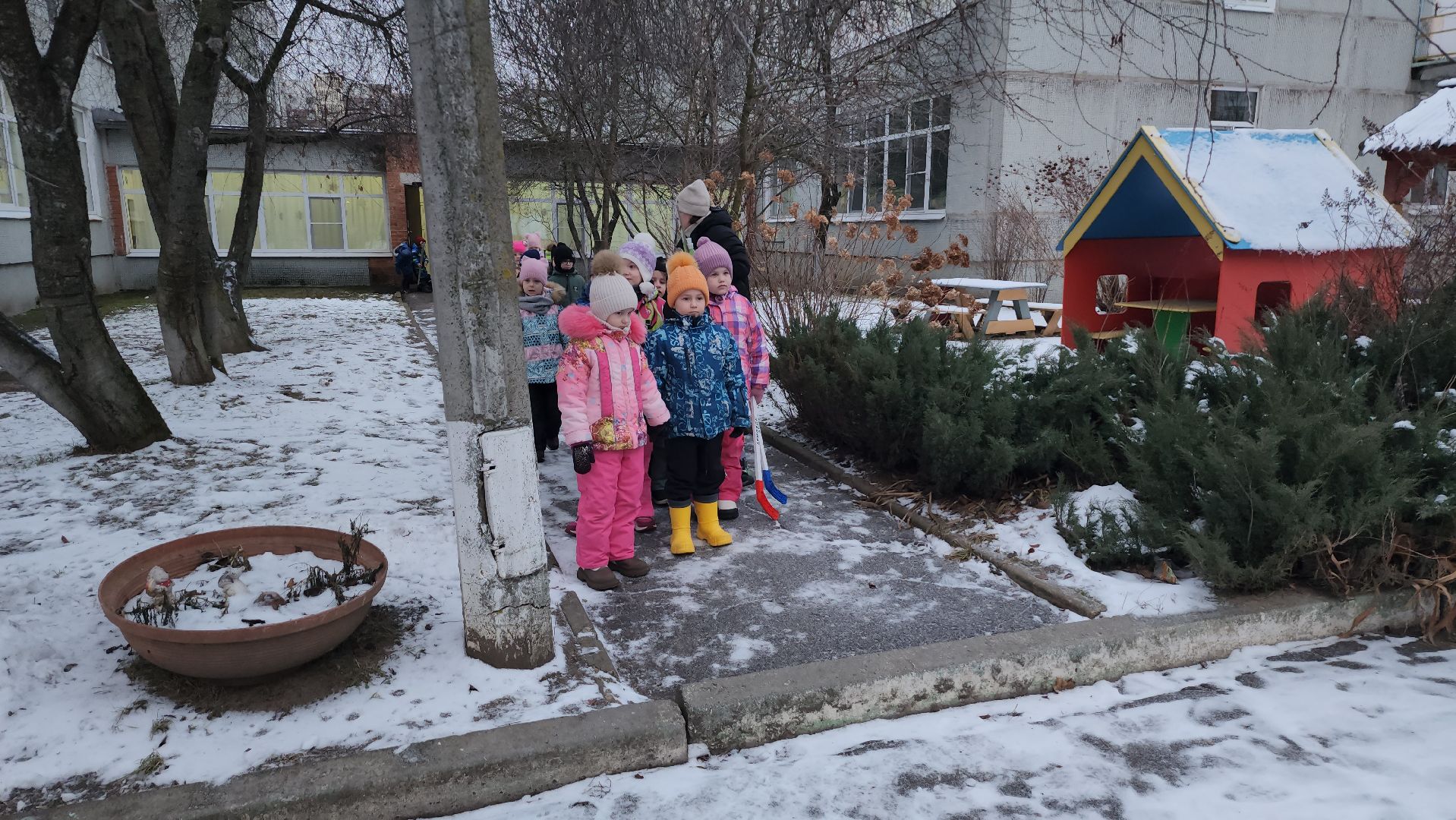 серпухов, вклад в будущее, детский сад 51, микрорайон ивановские дворики, детская площадка, вертикалки,