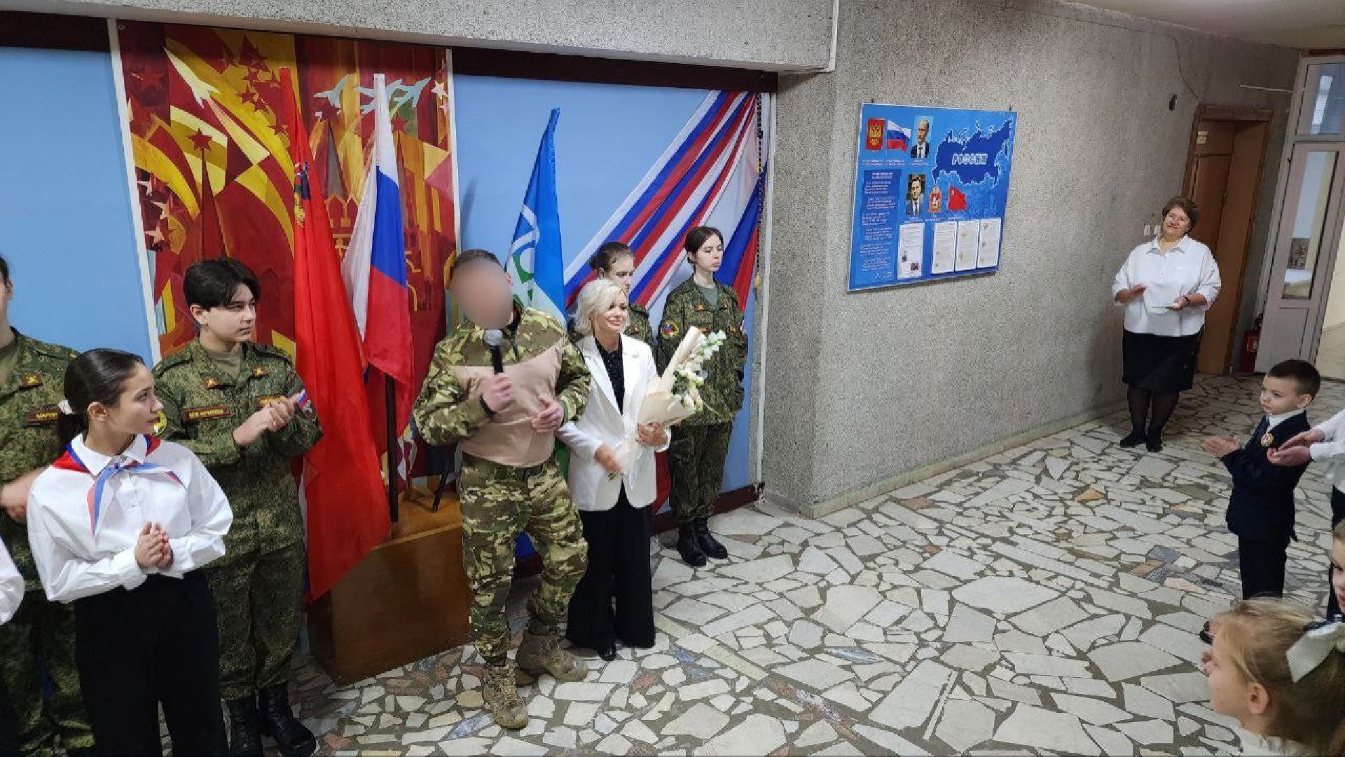 Протвино, Поднятие флага, торжественная линейка, Гимназия протвино,