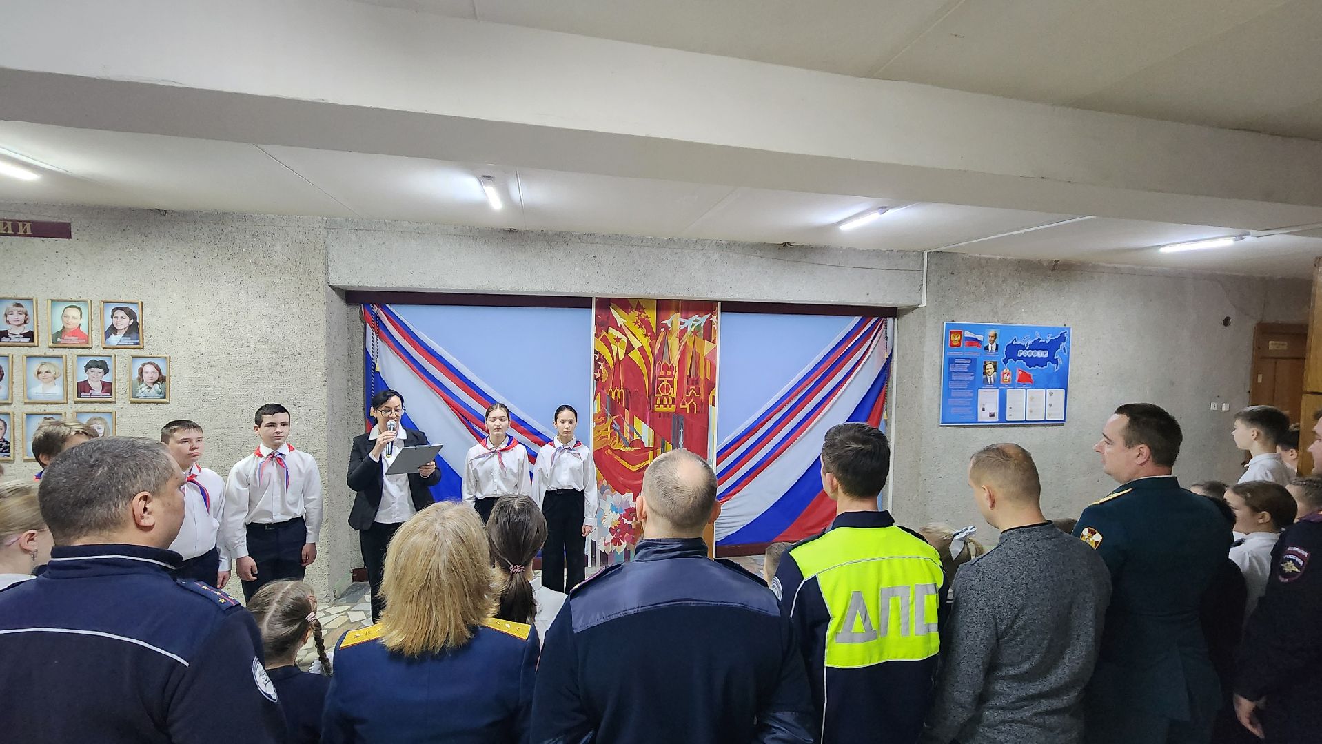 Протвино, Поднятие флага, торжественная линейка, Гимназия протвино,