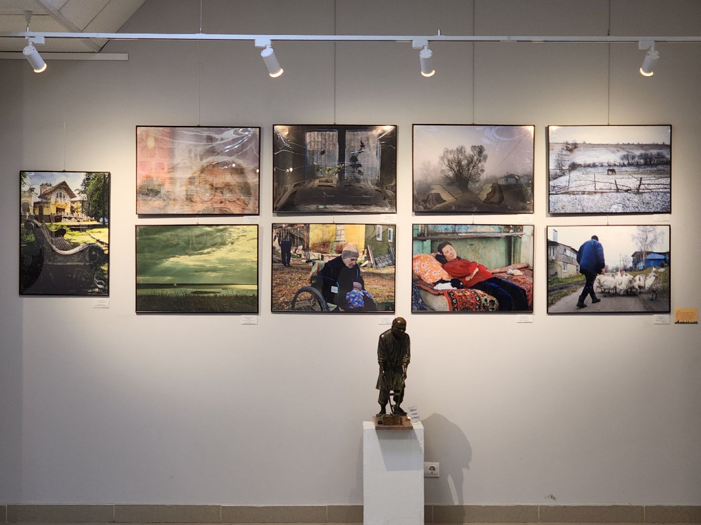 картинная галерея, выставка, Художники,Картины,