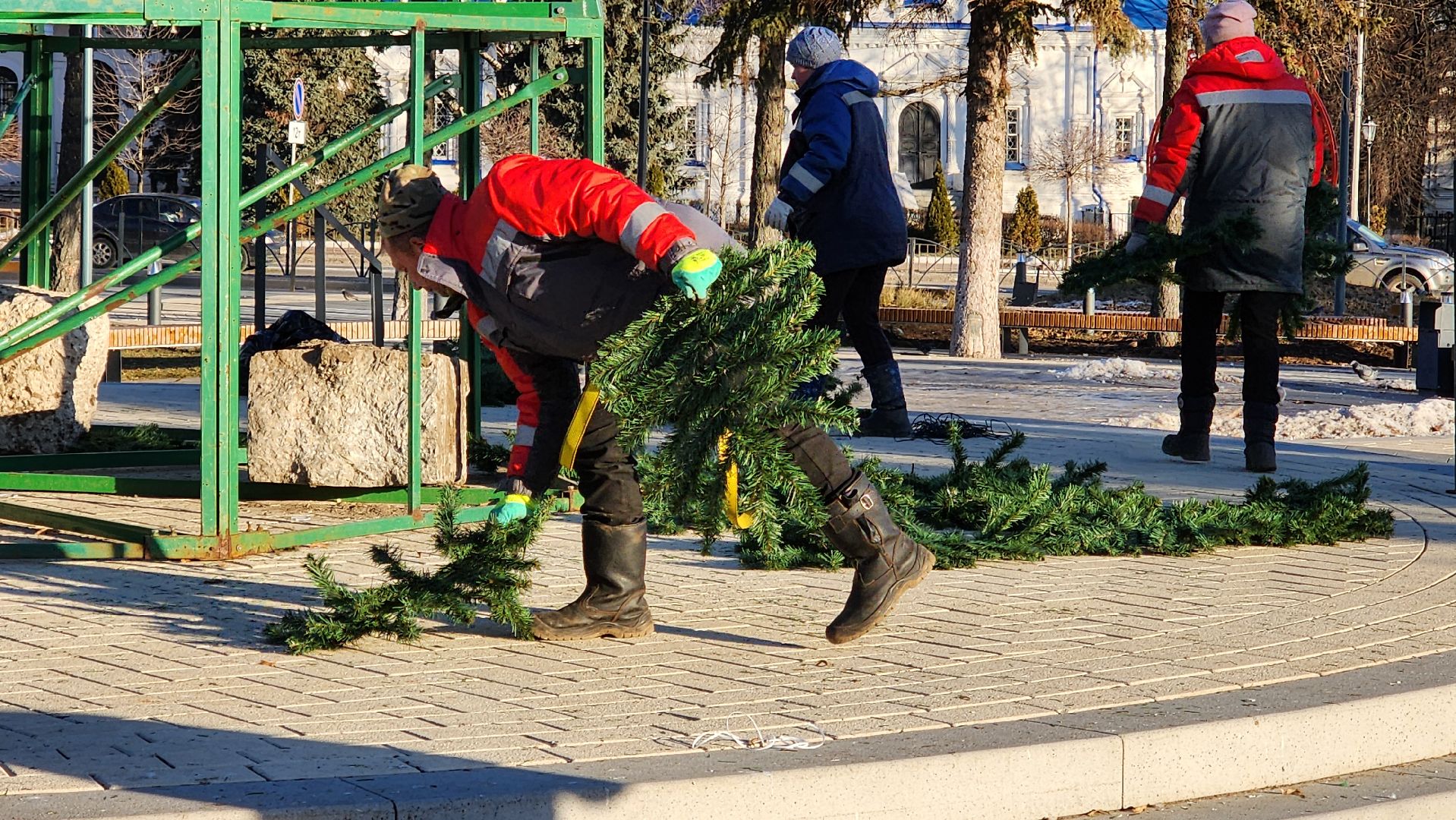 Бронницы, Площадь имени Тимофеева, Новогодняя елка, мбу благоустройство, вертикалки,