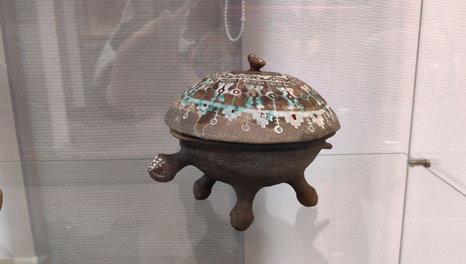 черепахи, сова, выставка, керамика, гобелен, природа, музей,