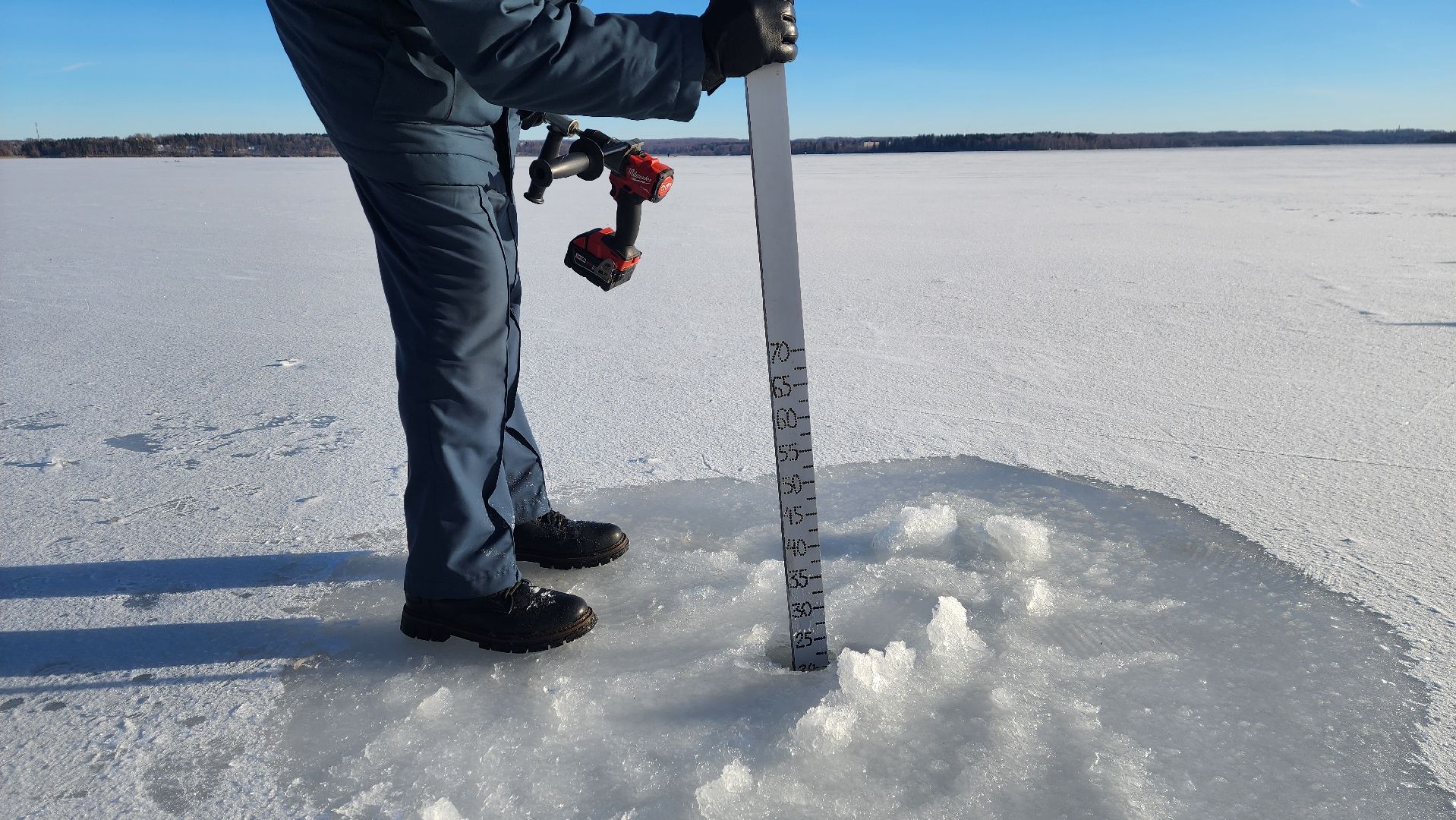 солнечногорск, зима в подмосковье, озеро сенеж, каток,