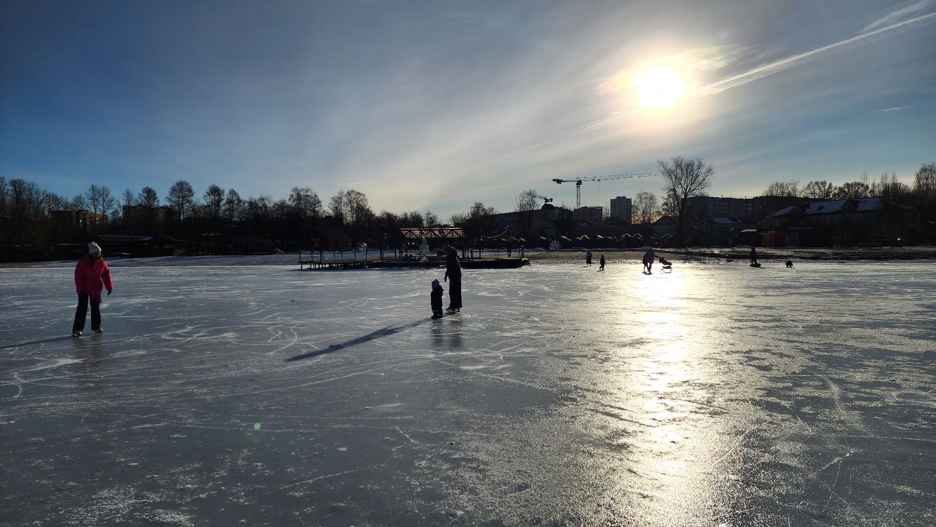 солнечногорск, зима в подмосковье, озеро сенеж, каток,
