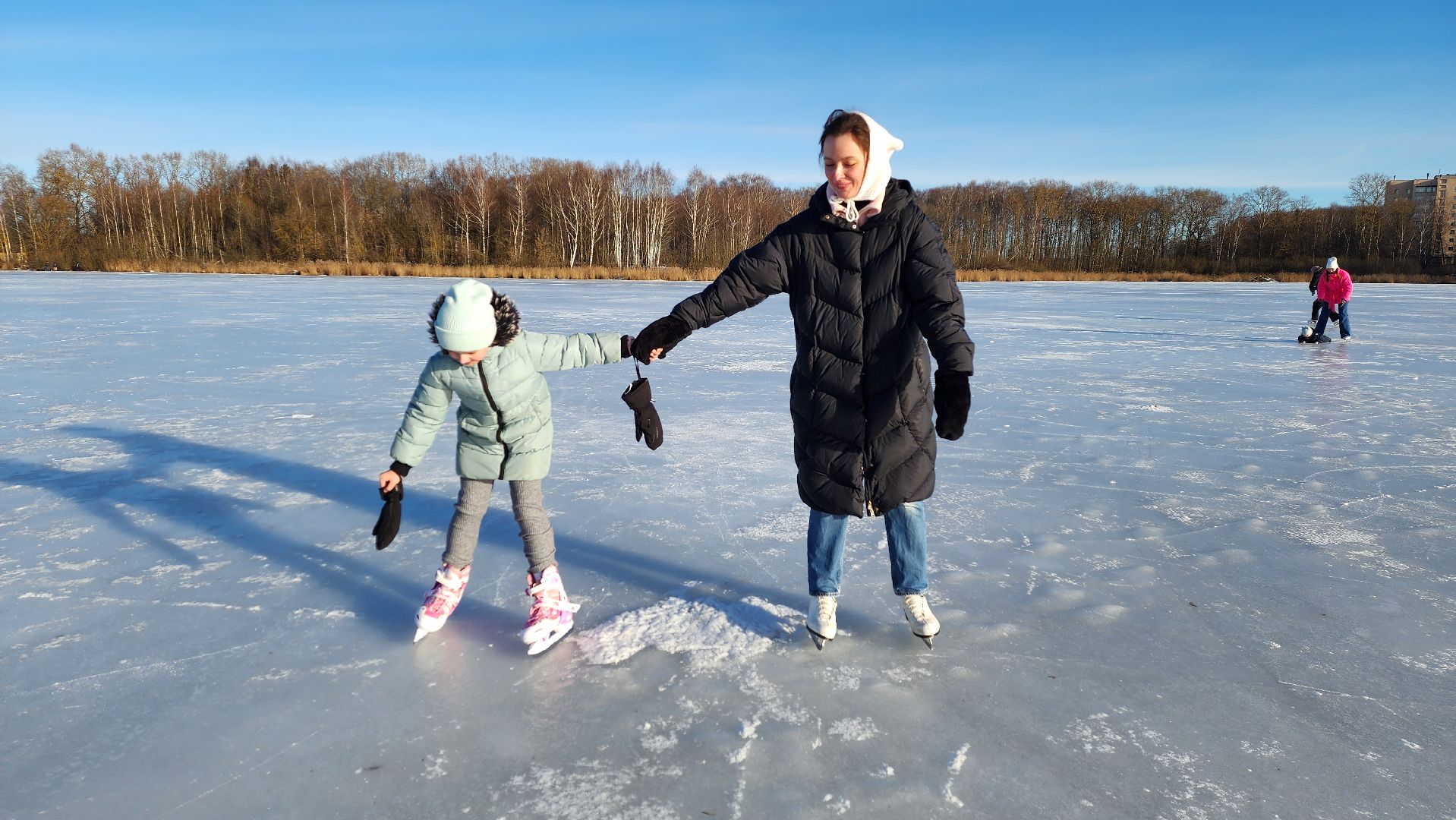 солнечногорск, зима в подмосковье, озеро сенеж, каток,