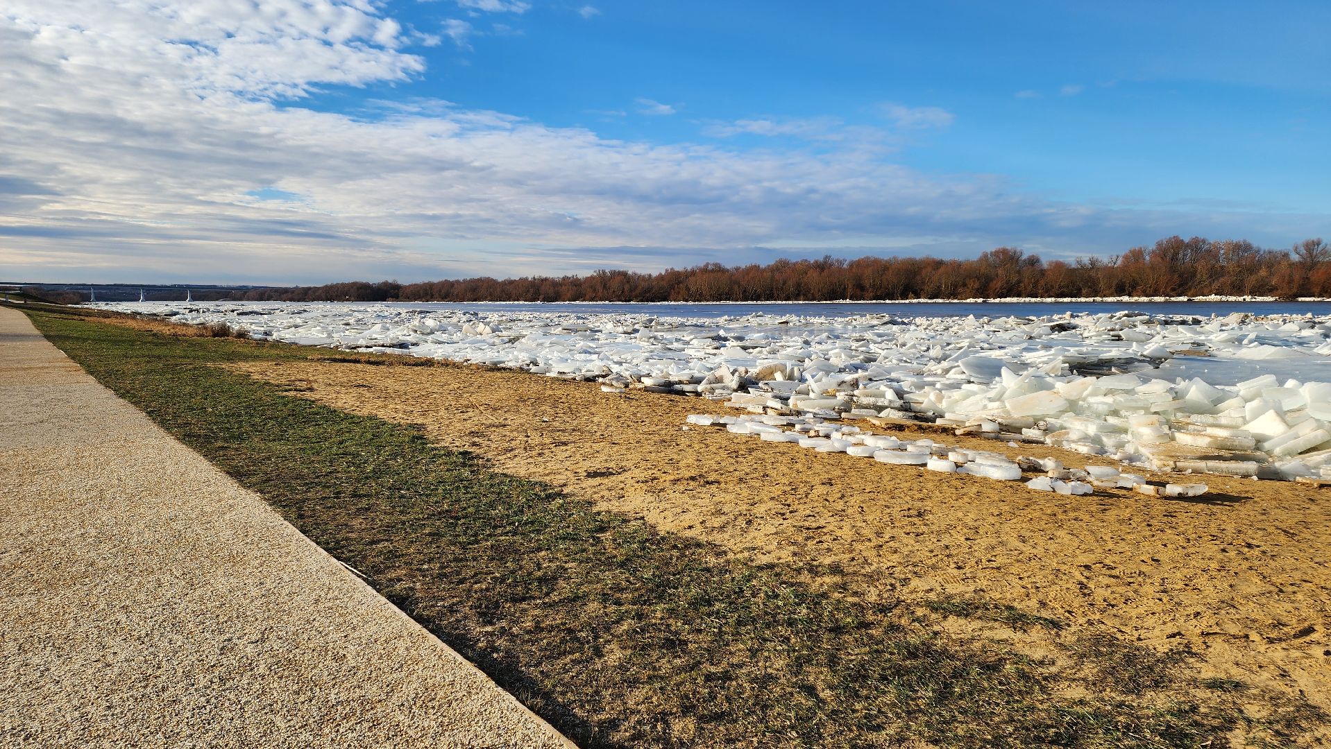 кашира, ока, набережная, фотозона, ледоход,