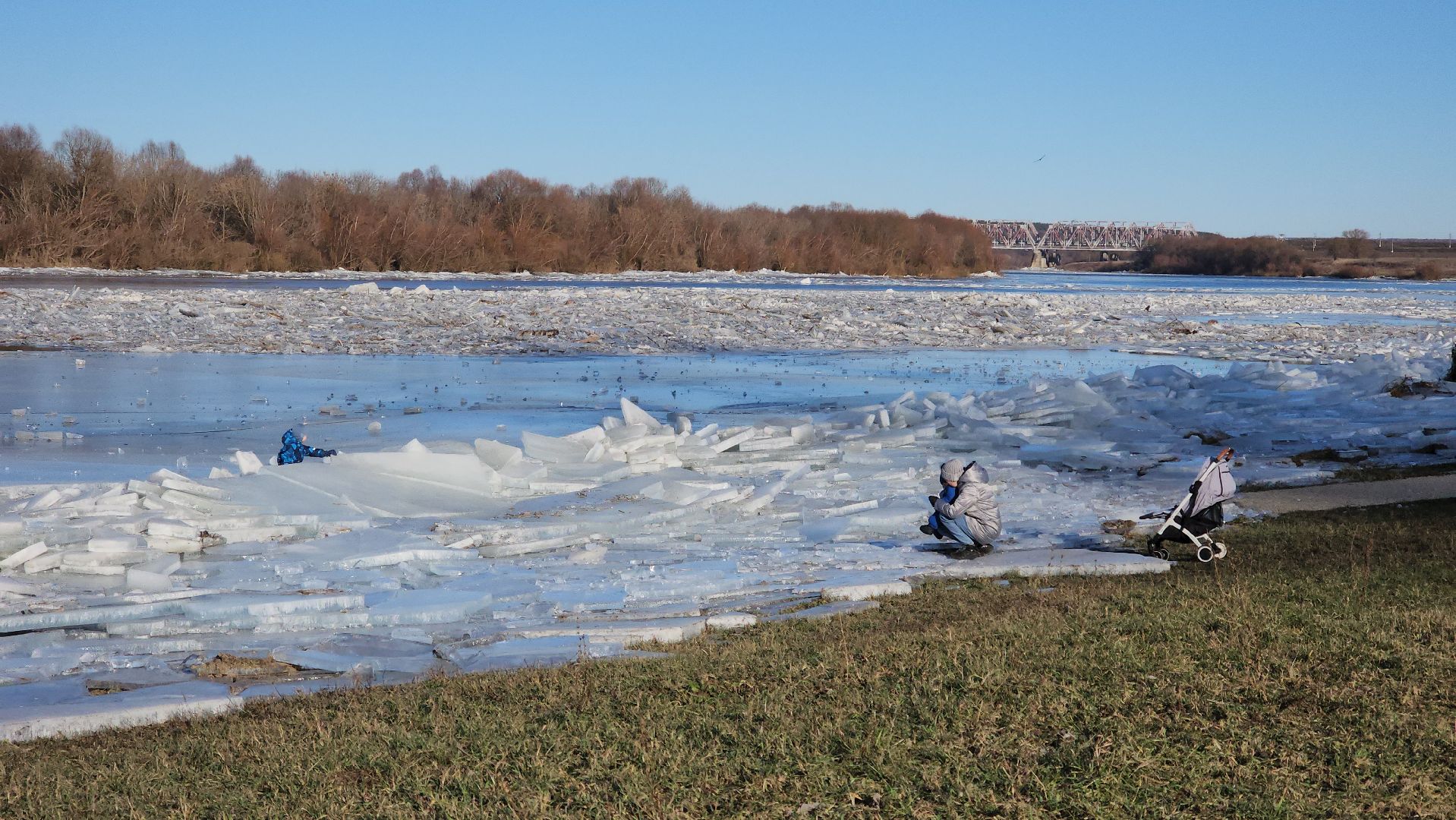 кашира, ока, набережная, фотозона, ледоход,