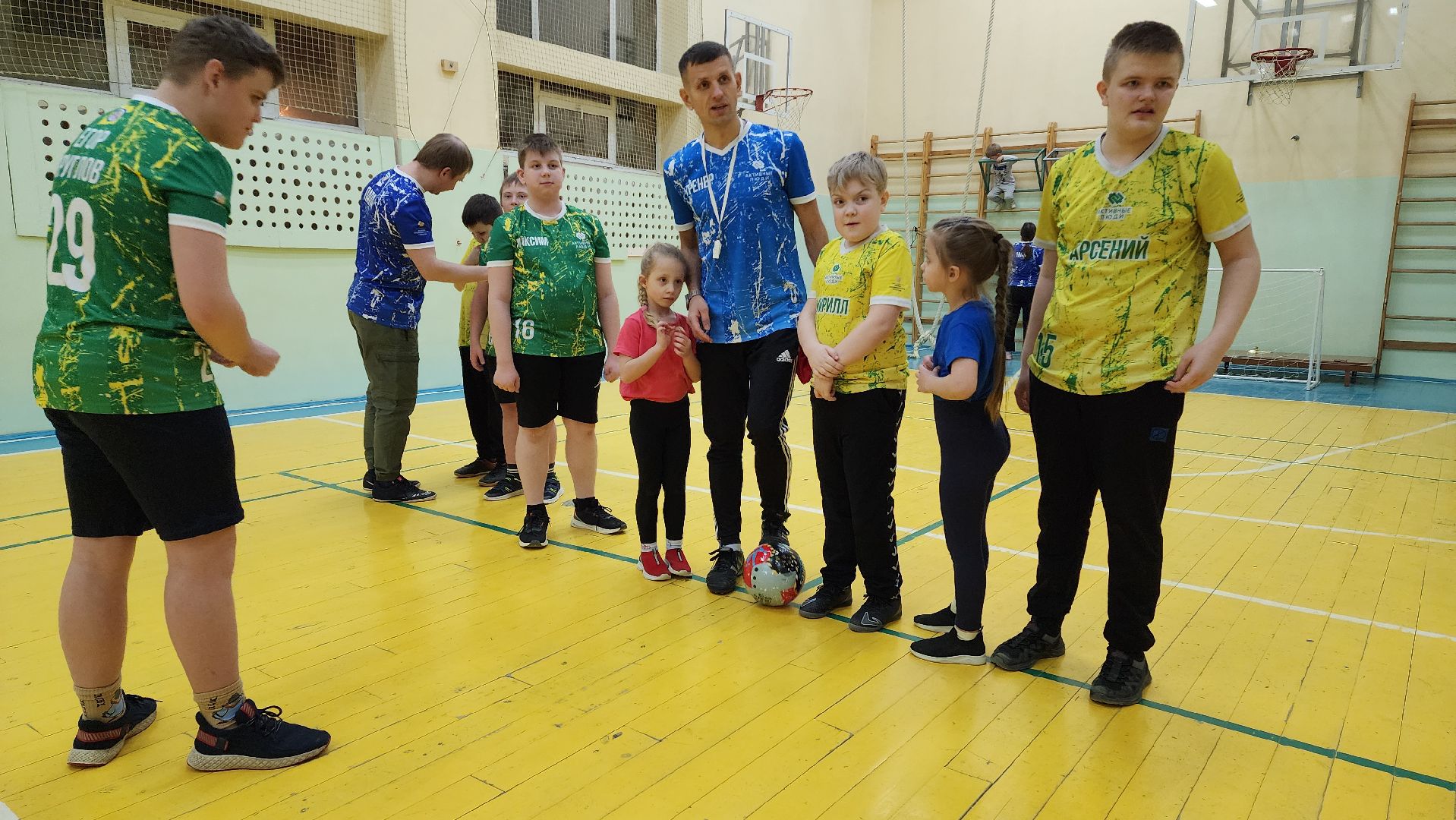 дети с особенностями развития, мини-футбол, Тренировки для детей, вертикалки,