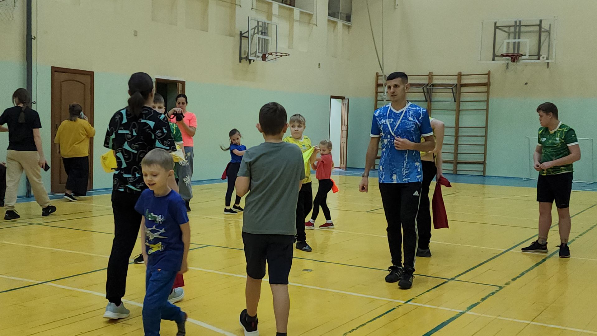 дети с особенностями развития, мини-футбол, Тренировки для детей, вертикалки,