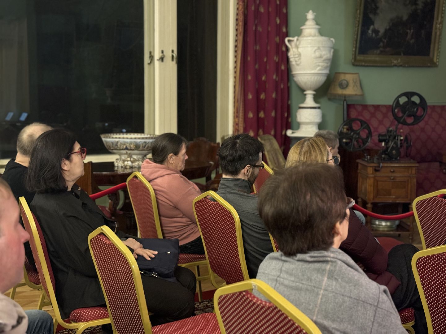 Кинопоказ, Ленин, Усадьба Горки, музей заповедник горки ленинские, Премьера фильма,