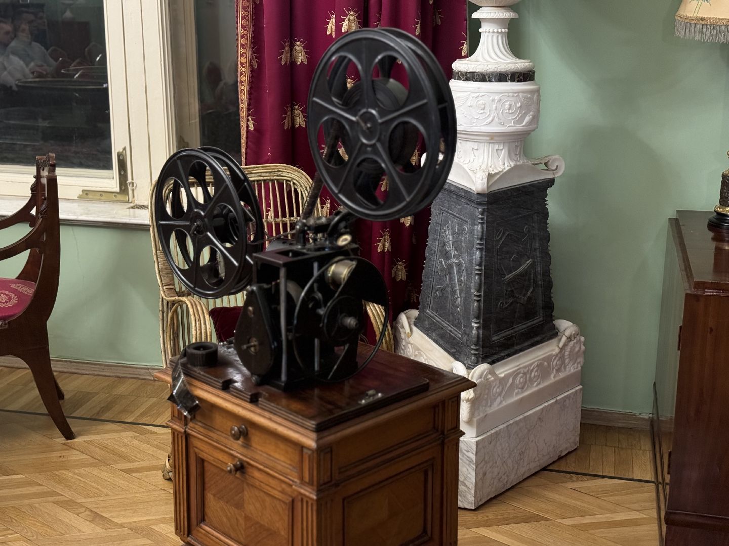 Кинопоказ, Ленин, Усадьба Горки, музей заповедник горки ленинские, Премьера фильма,