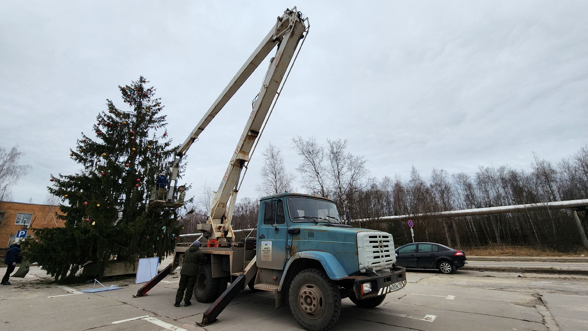 Елка, комбинат благоустройства, Протвино, вертикалки,