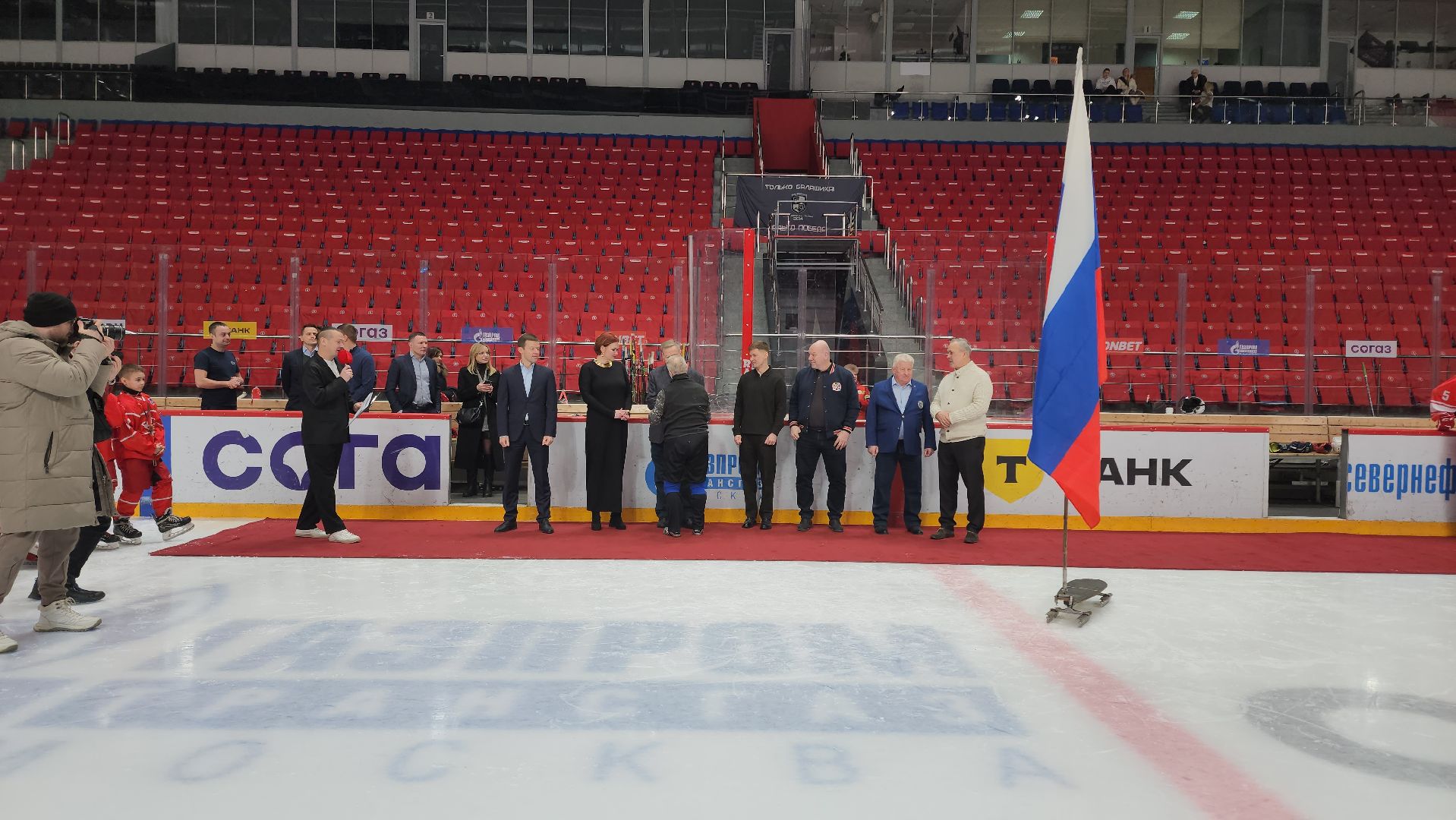 спорт, турнир, хоккей, ляпкин, олимпийский чемпион, день рождения, праздник,